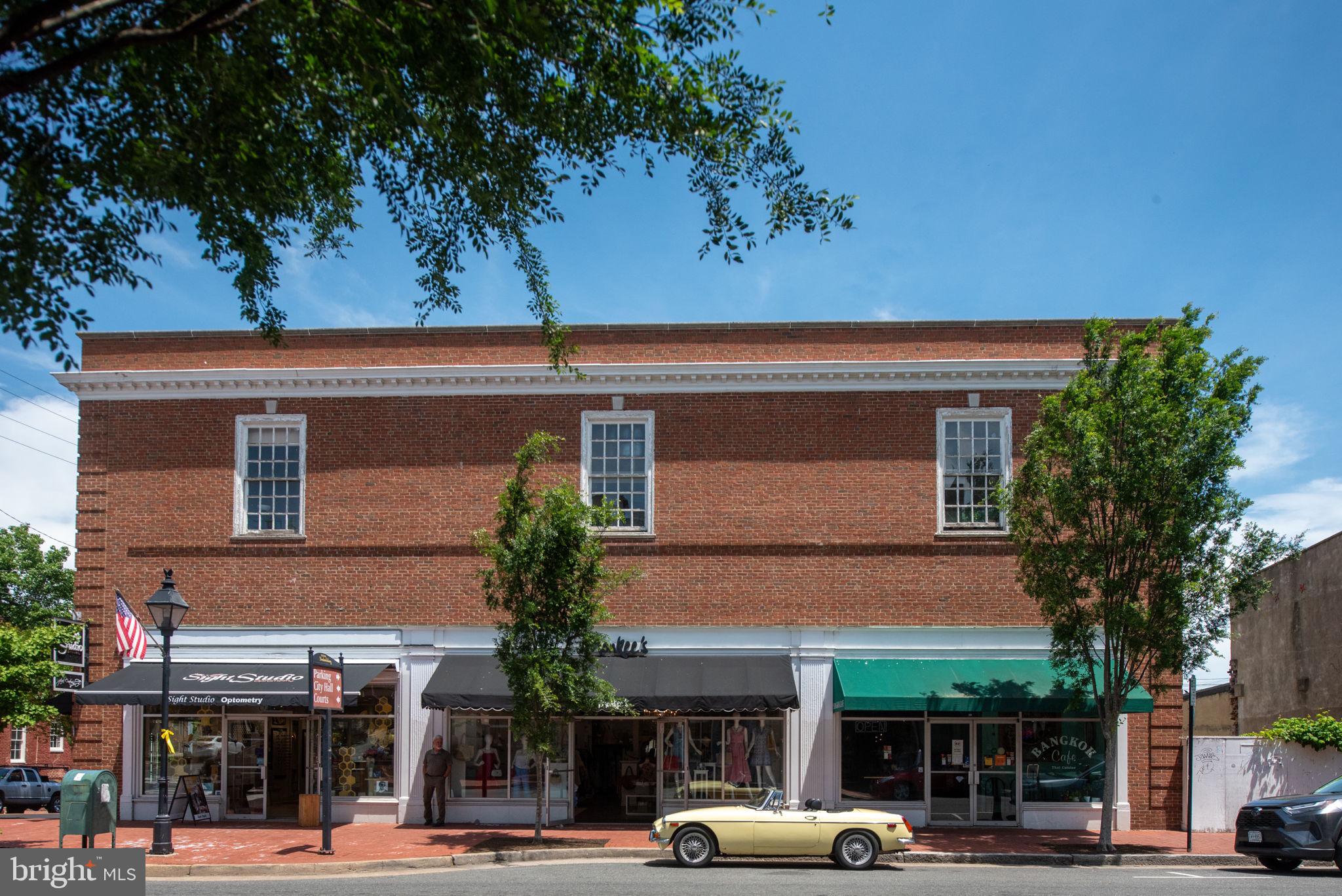DOWNTOWN FREDERICKSBURG - Residential