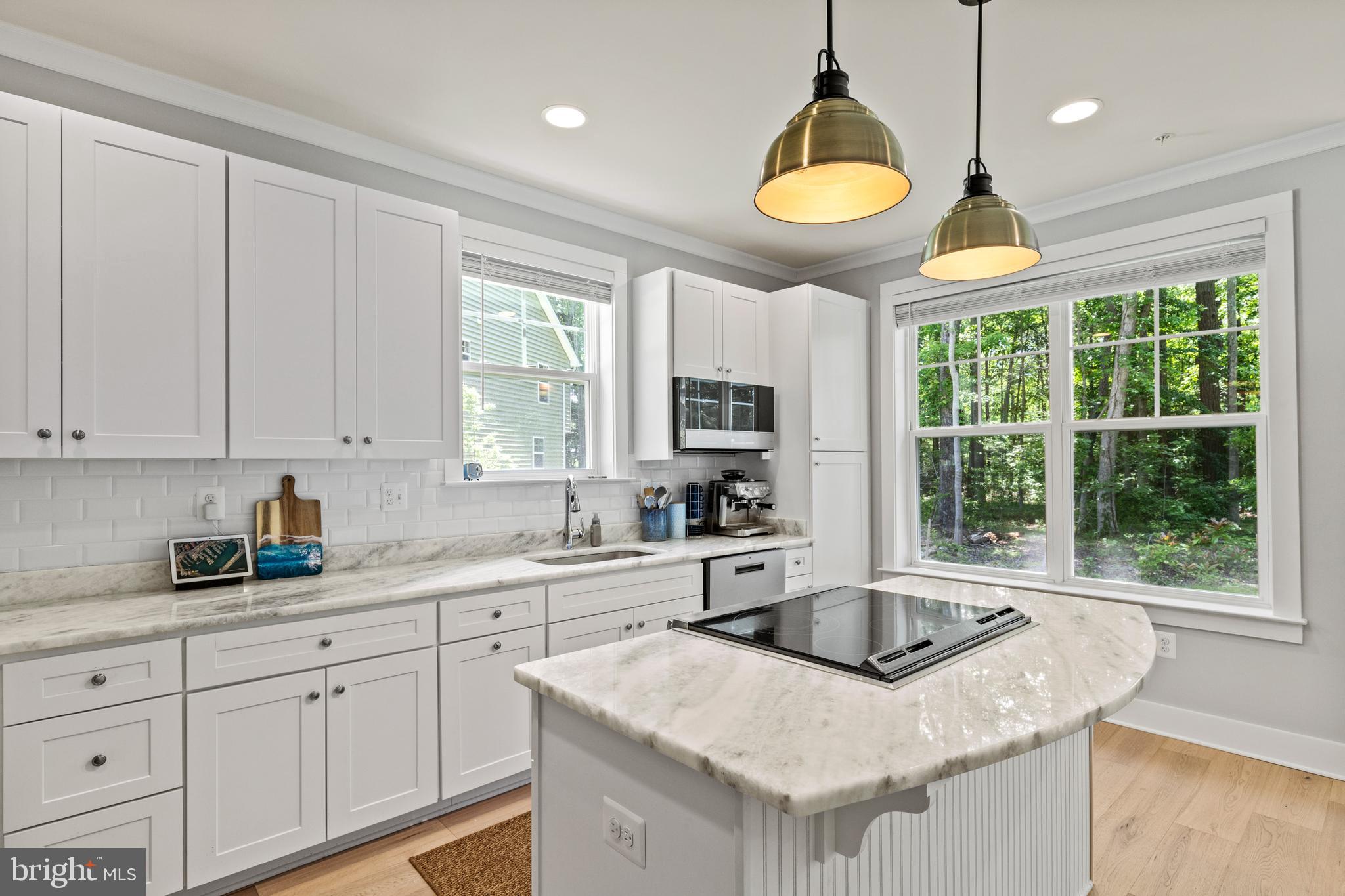 NEW DEALE BEACH - Residential