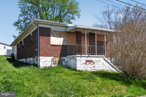 Photo of 111 Cannaday Street, BECKLEY, WV 25801 (MLS # WVRL2000016)