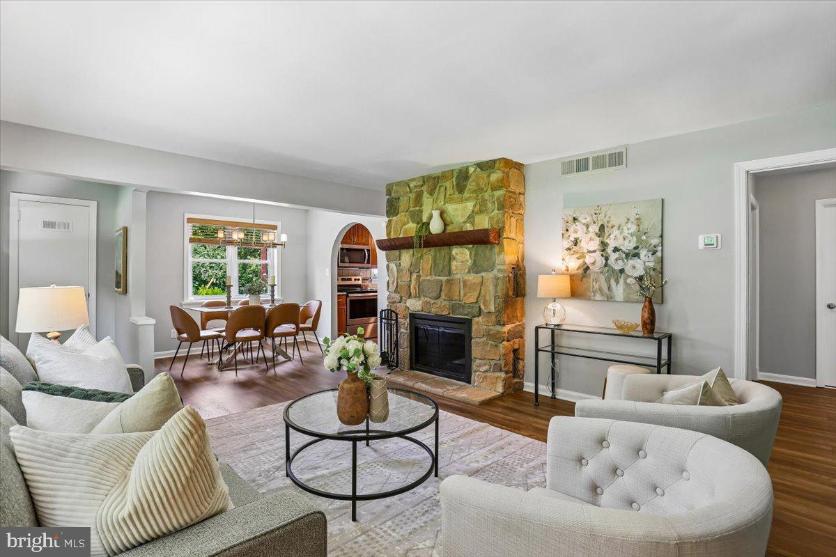 10123 CAPITOL VIEW AVENUE