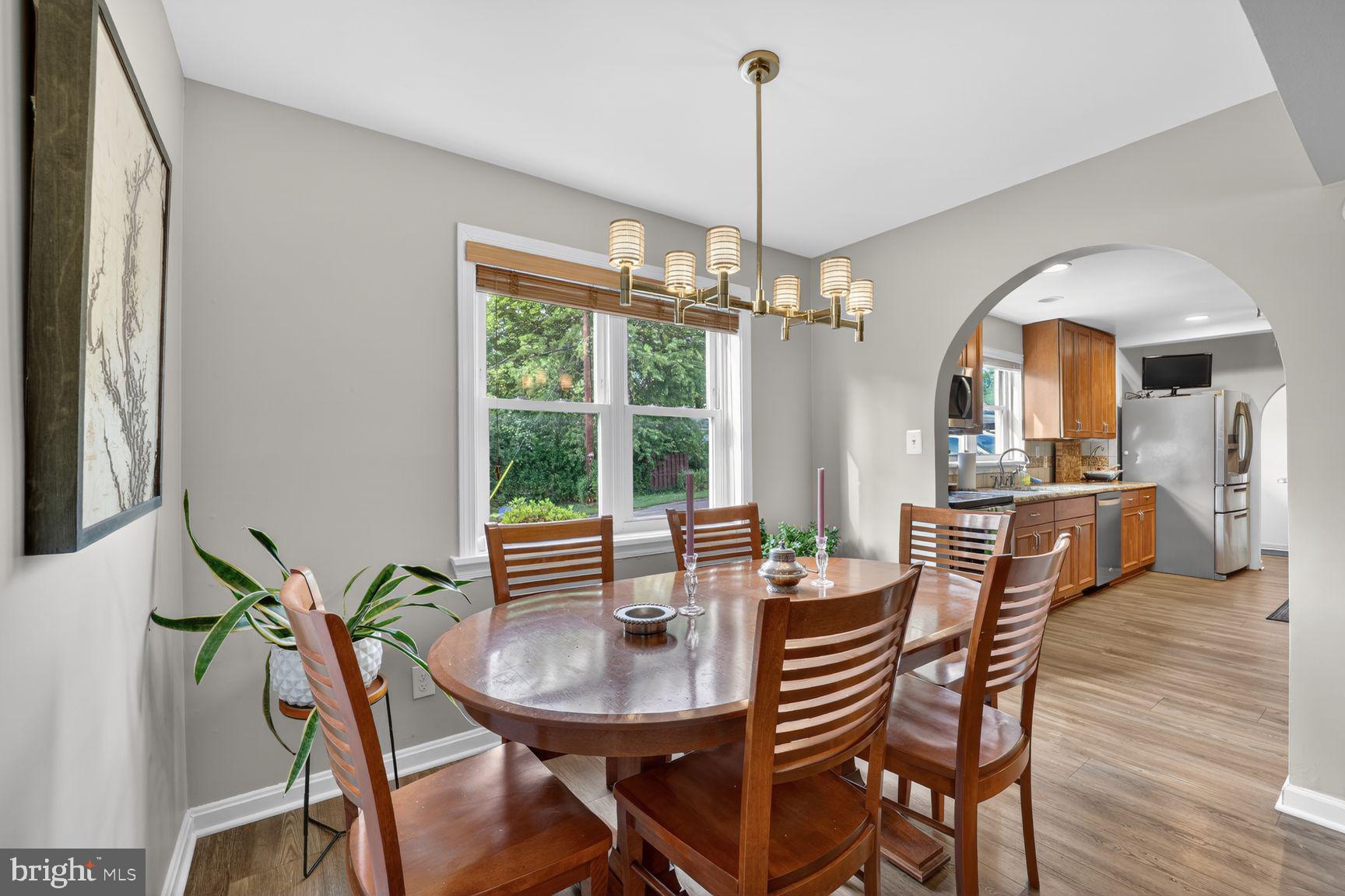 10123 CAPITOL VIEW AVENUE