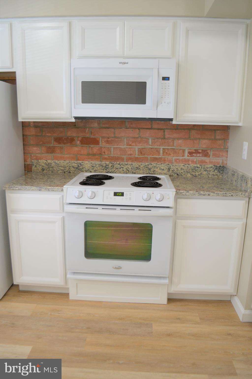 CARDINAL FOREST - Residential Lease