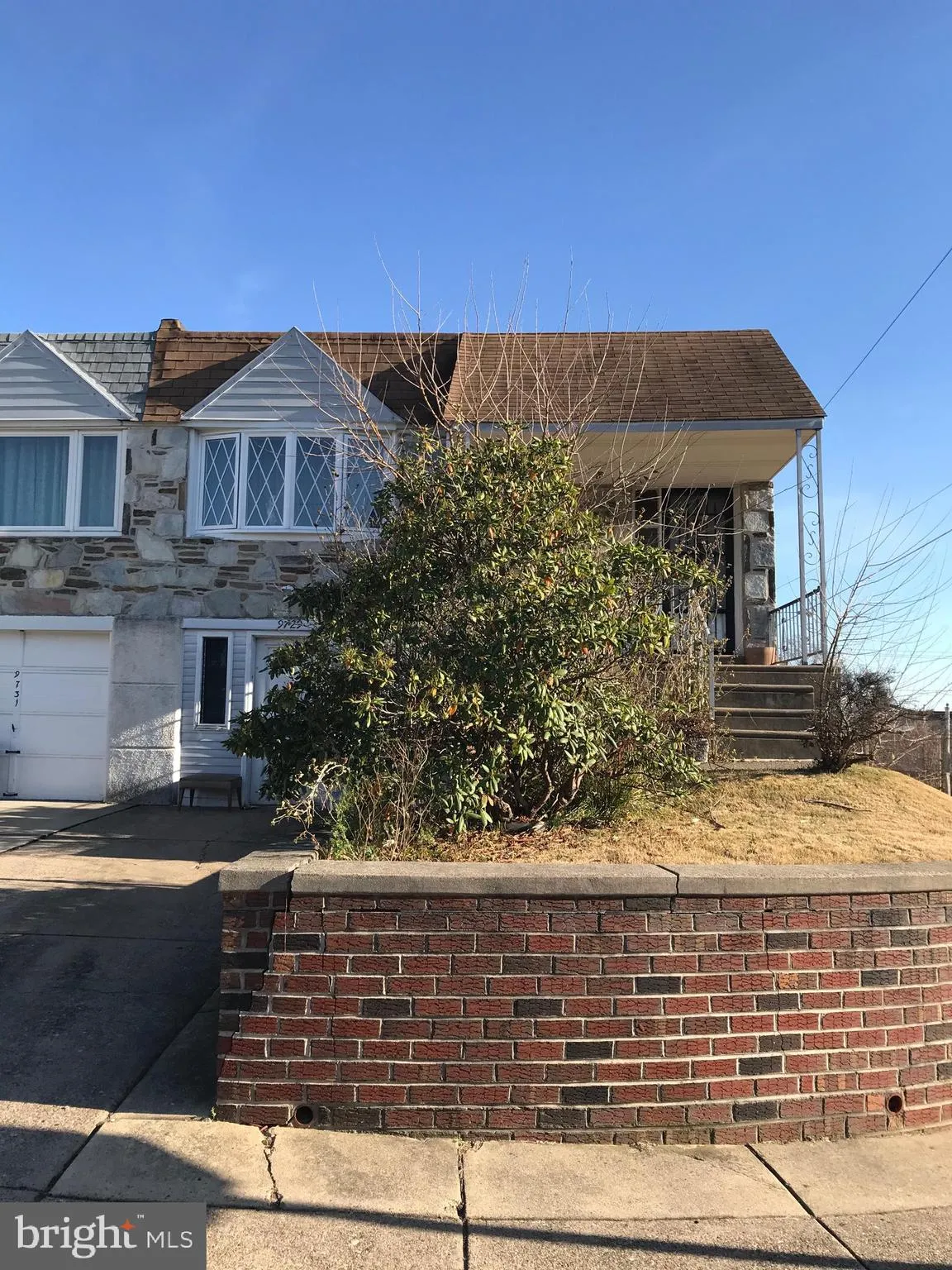 9729 Chapelcroft Street, Philadelphia, PA 19115