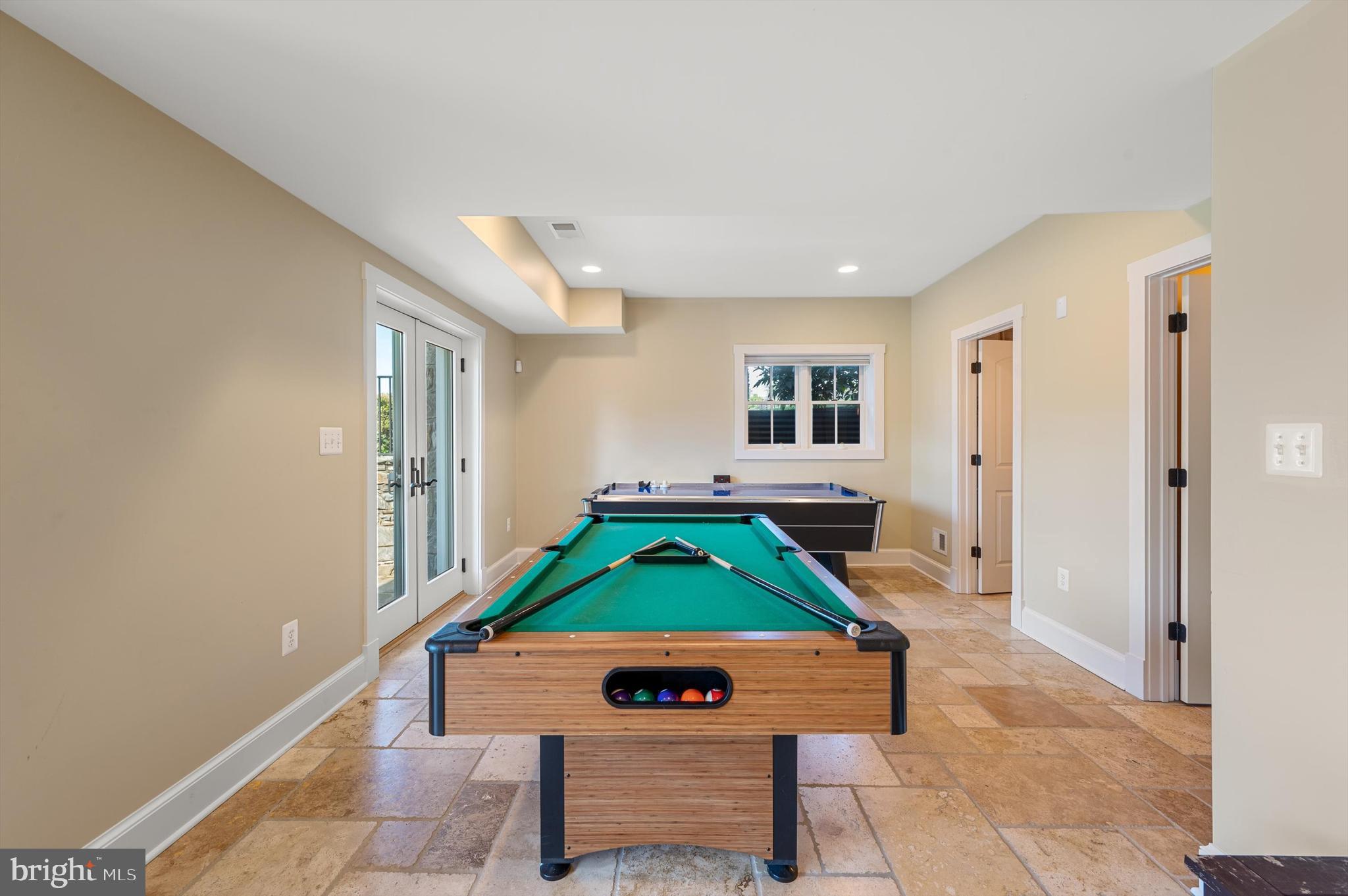 WATERFIELD HAMLET - Residential