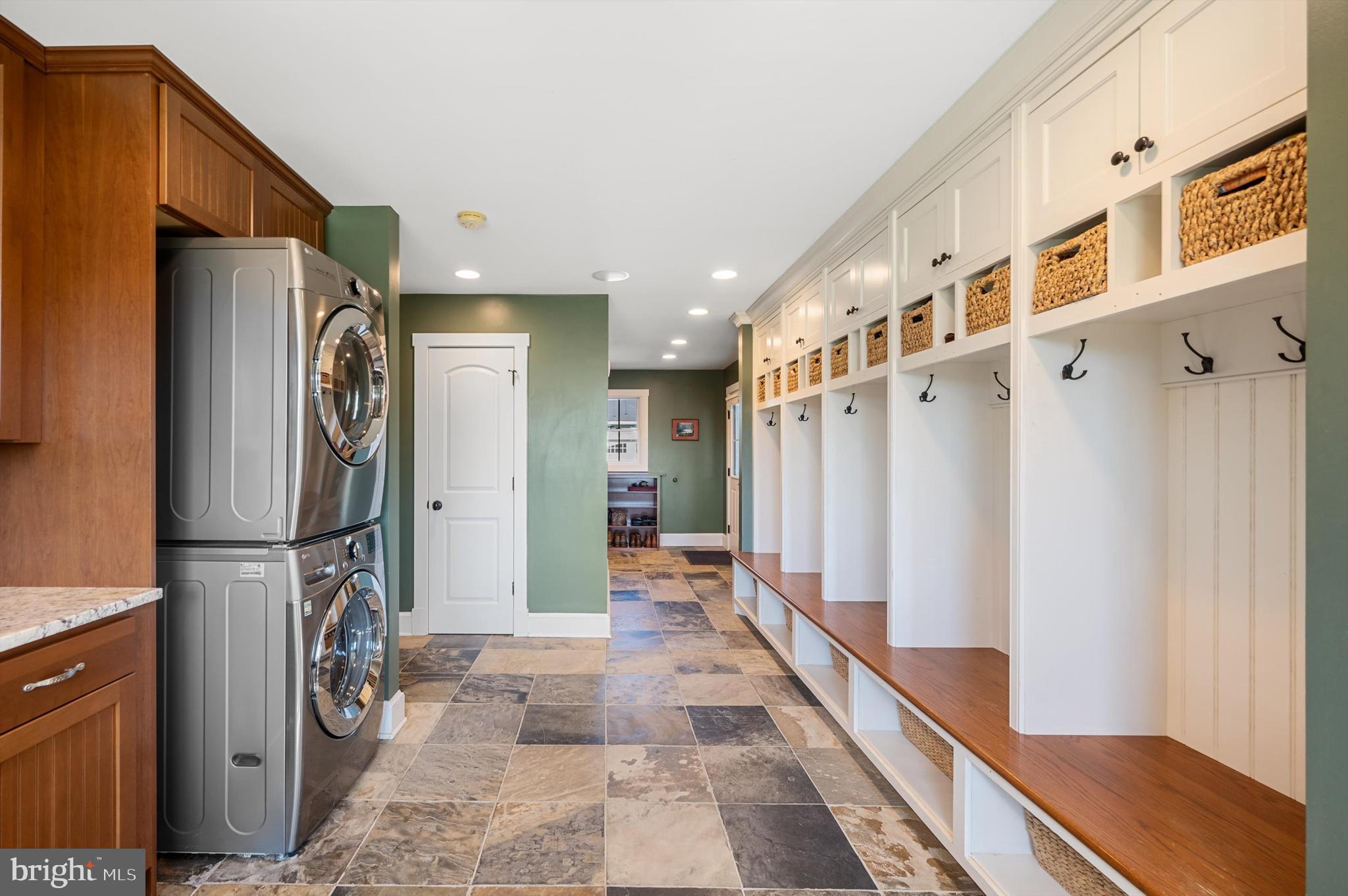 WATERFIELD HAMLET - Residential