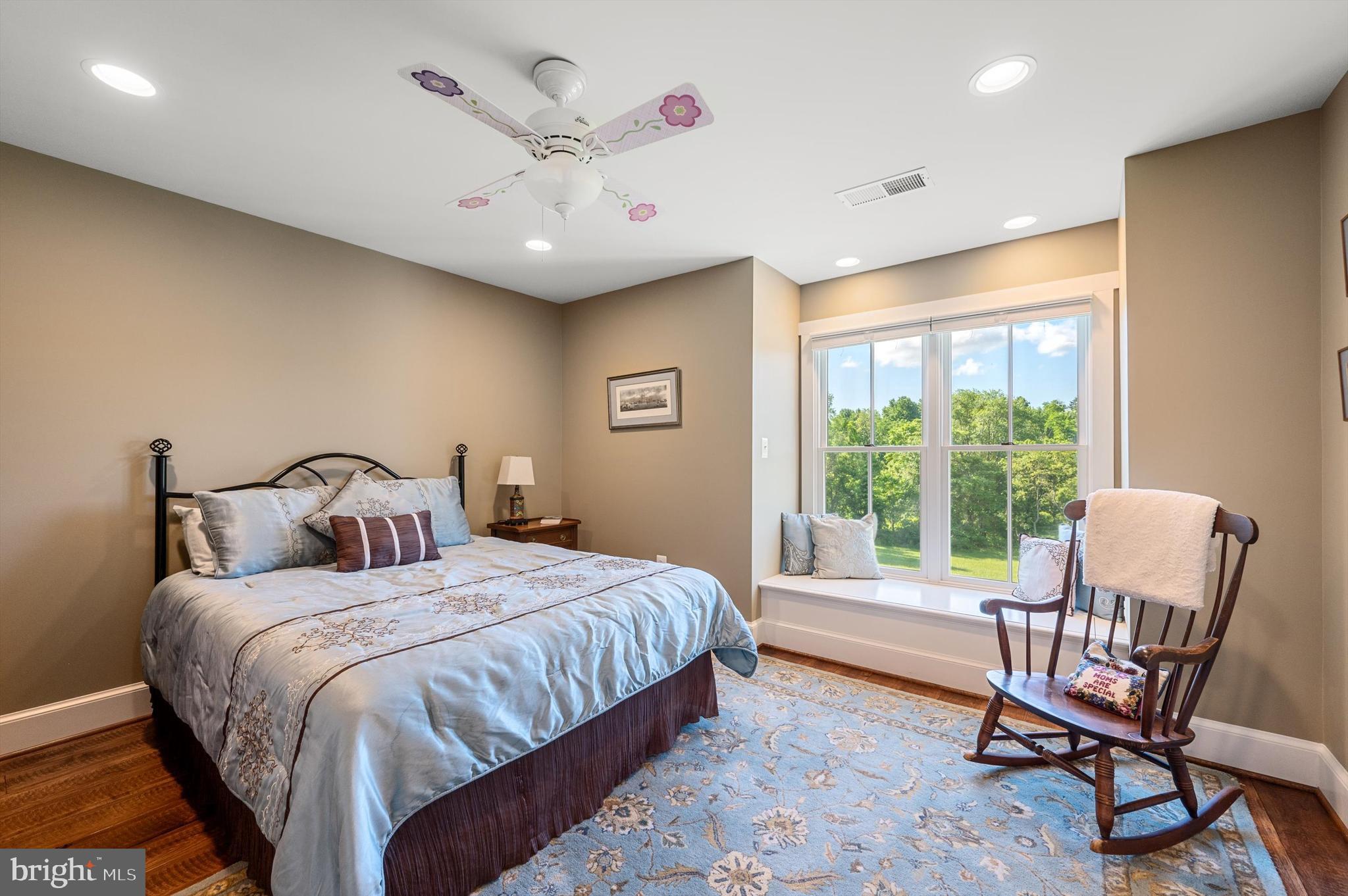 WATERFIELD HAMLET - Residential