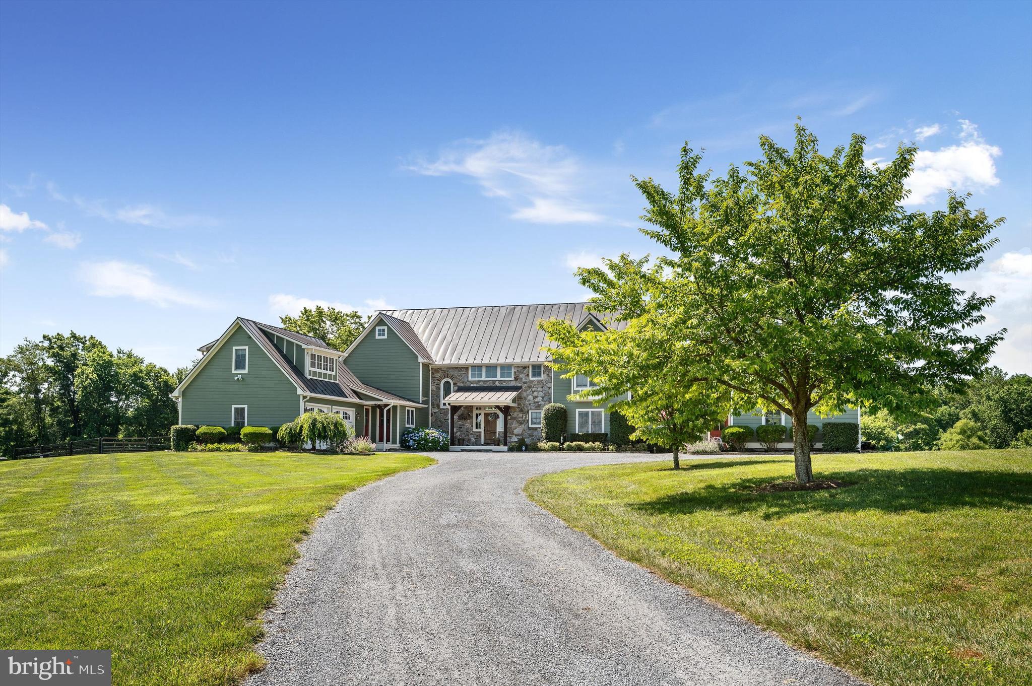 WATERFIELD HAMLET - Residential