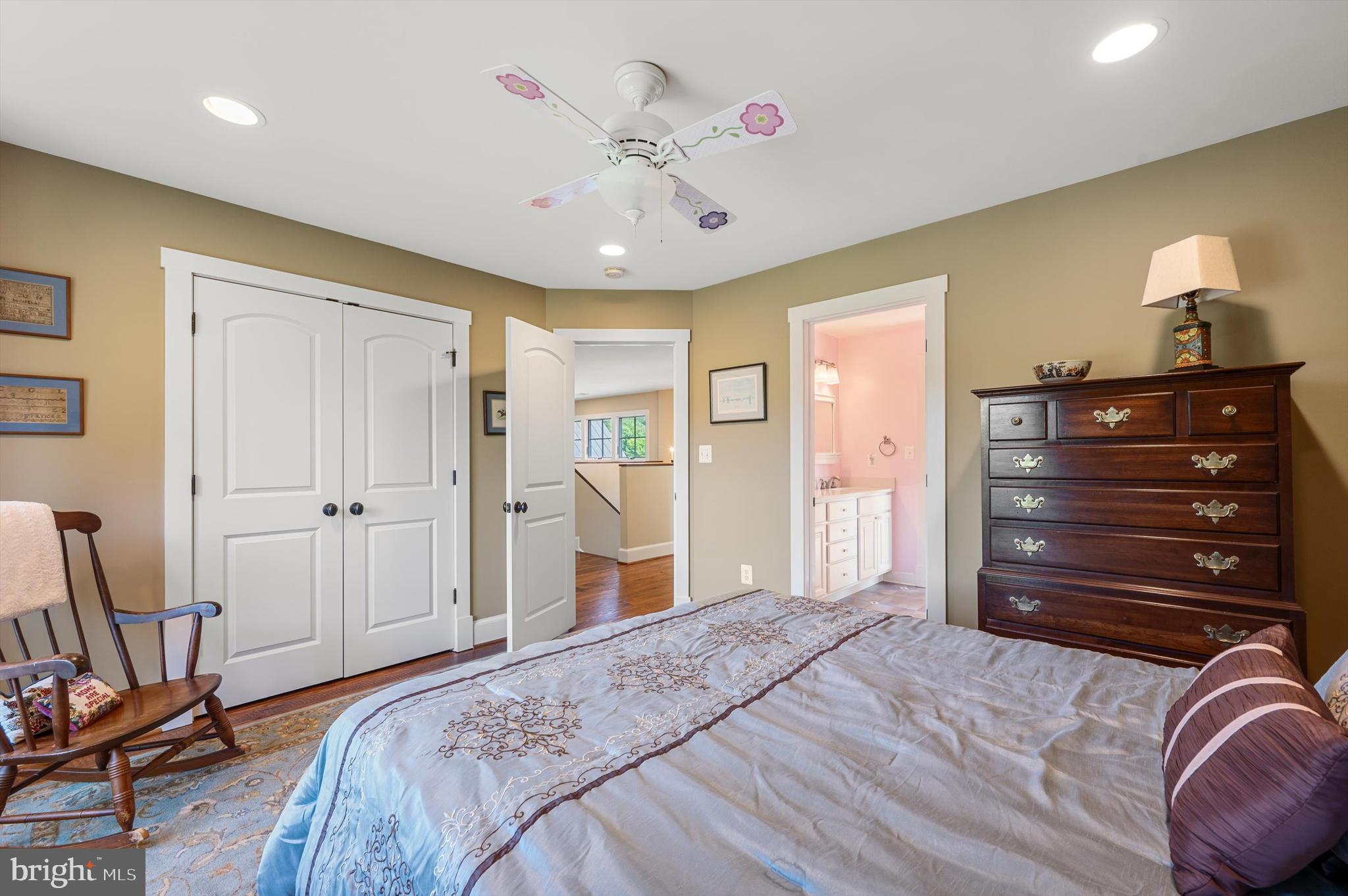 WATERFIELD HAMLET - Residential