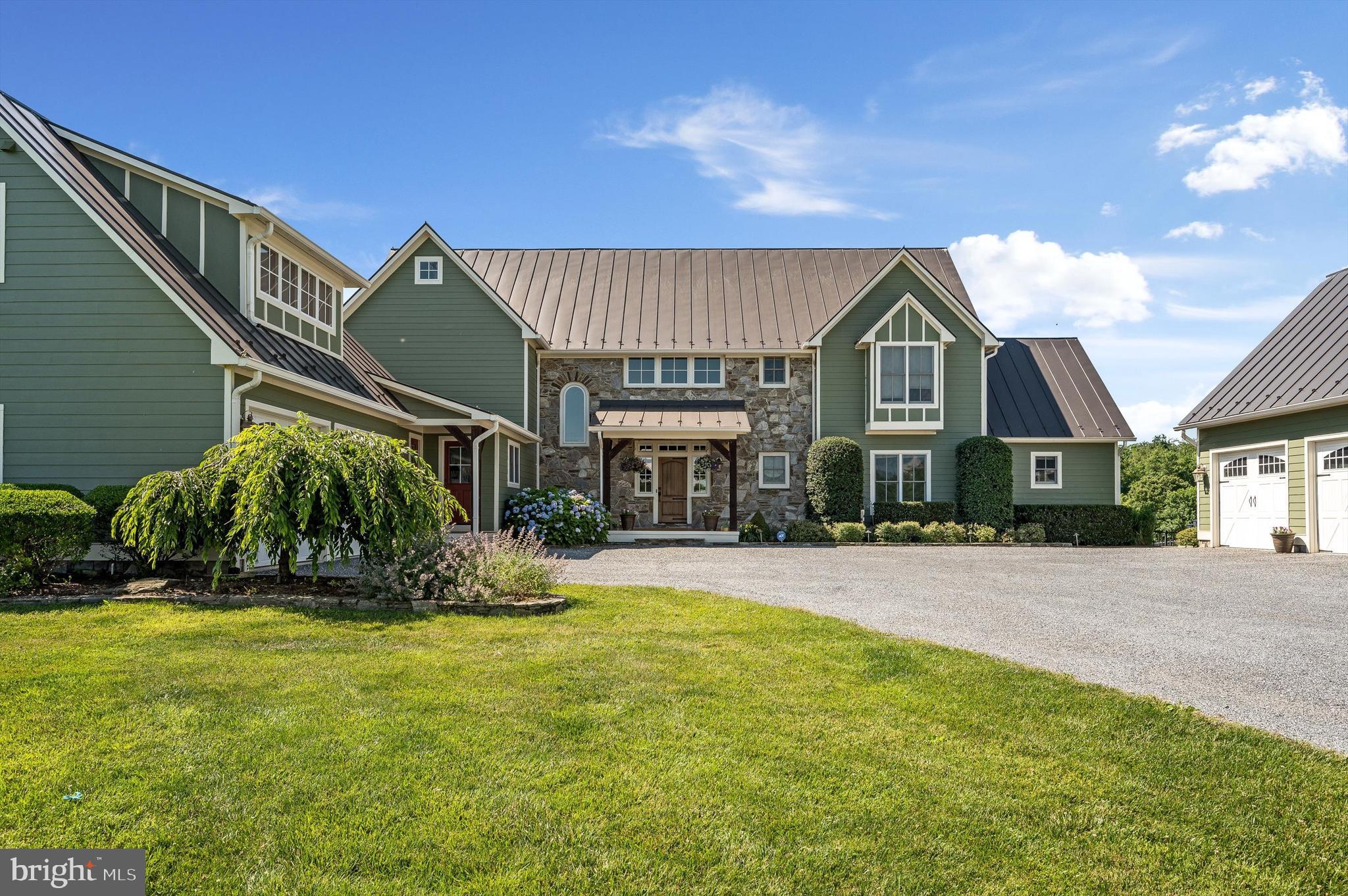 WATERFIELD HAMLET - Residential