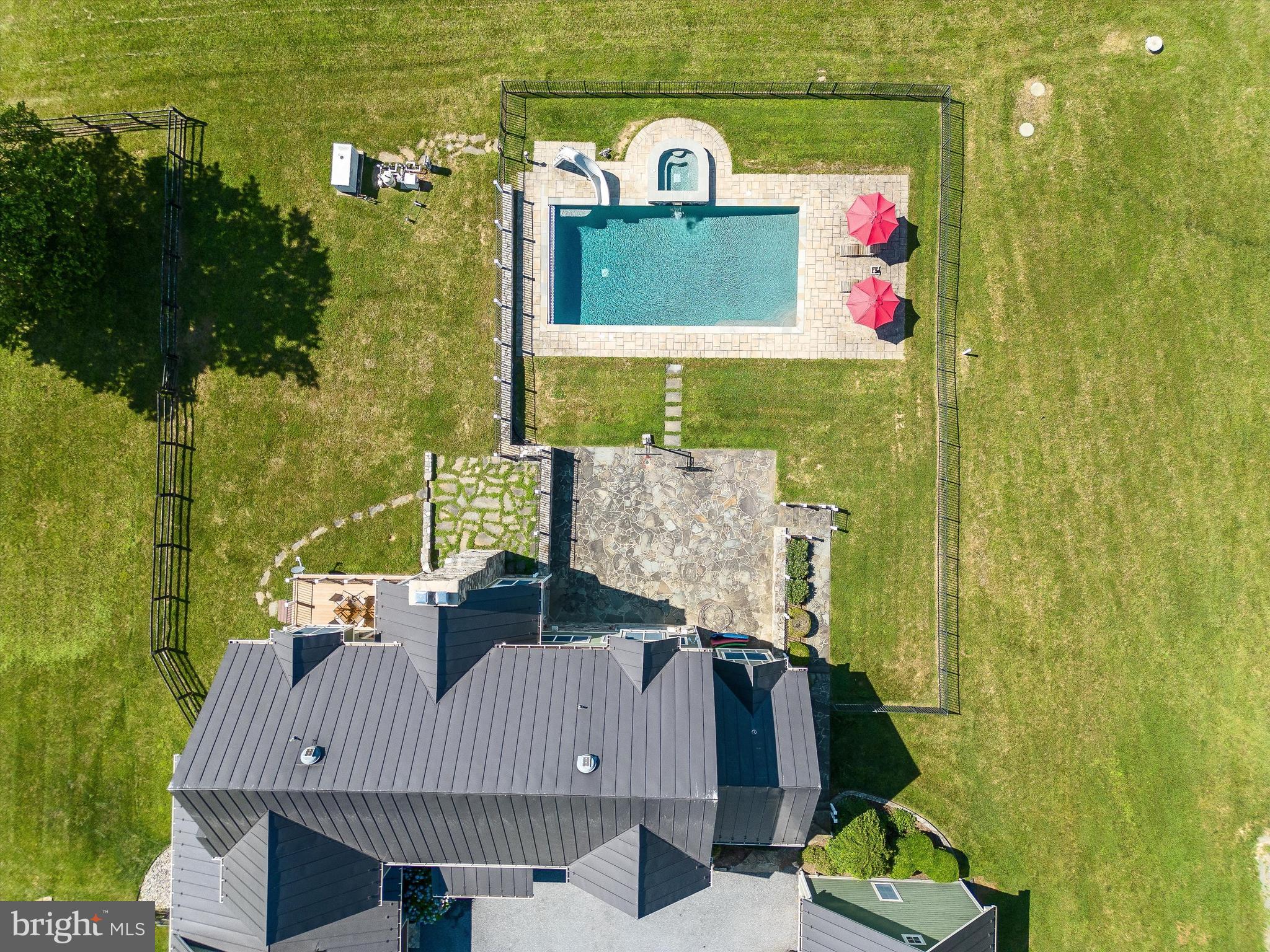 WATERFIELD HAMLET - Residential