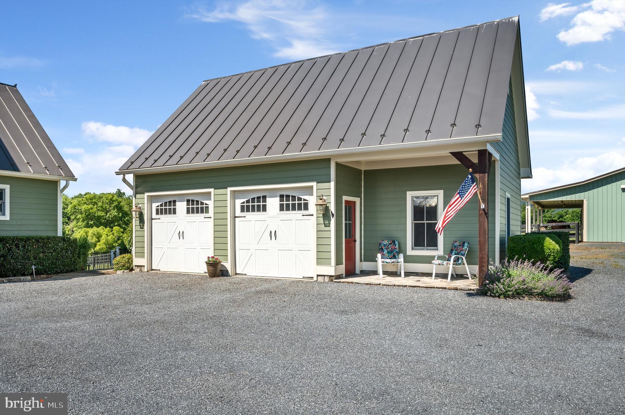 WATERFIELD HAMLET - Residential