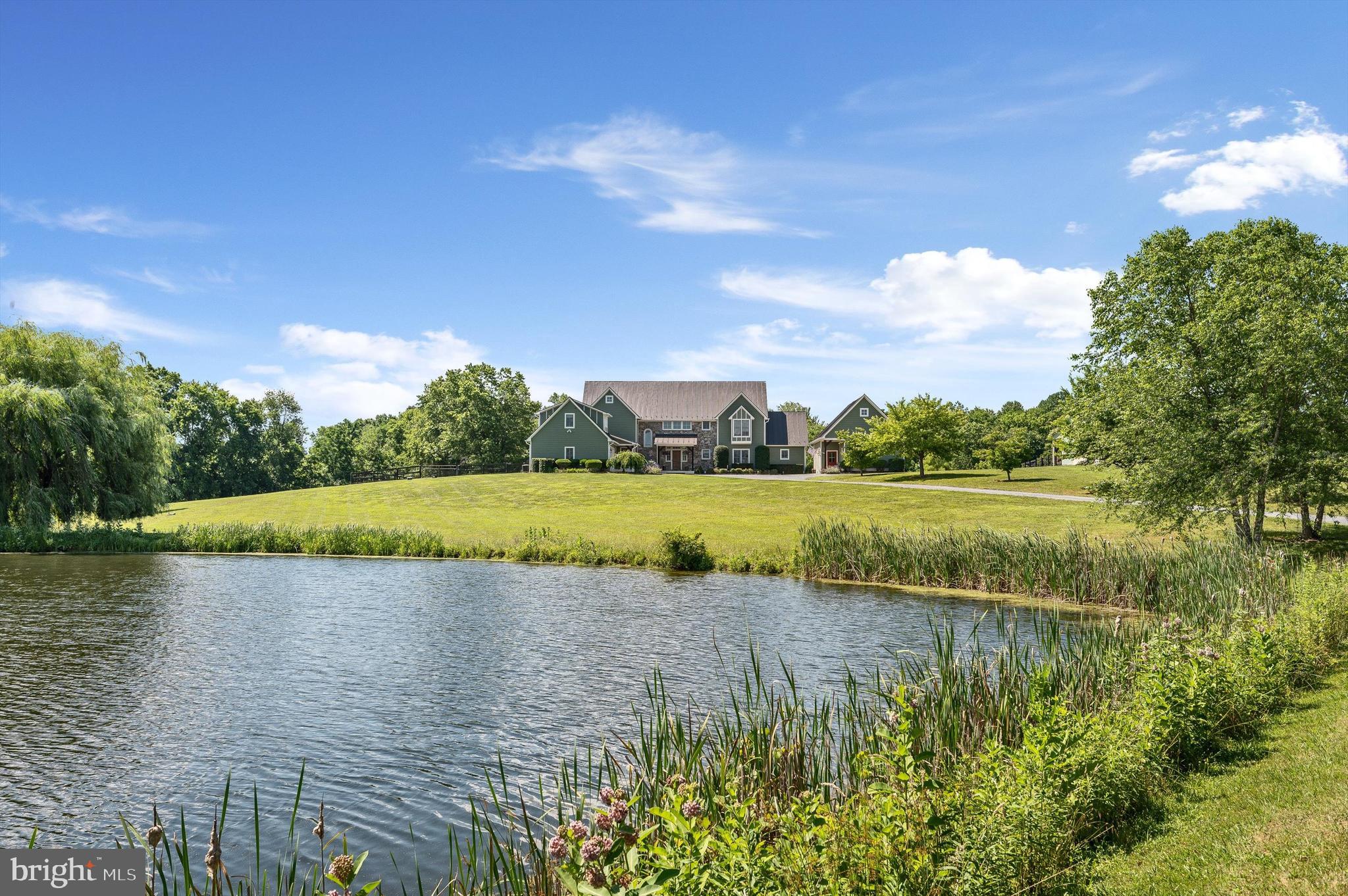 WATERFIELD HAMLET - Residential