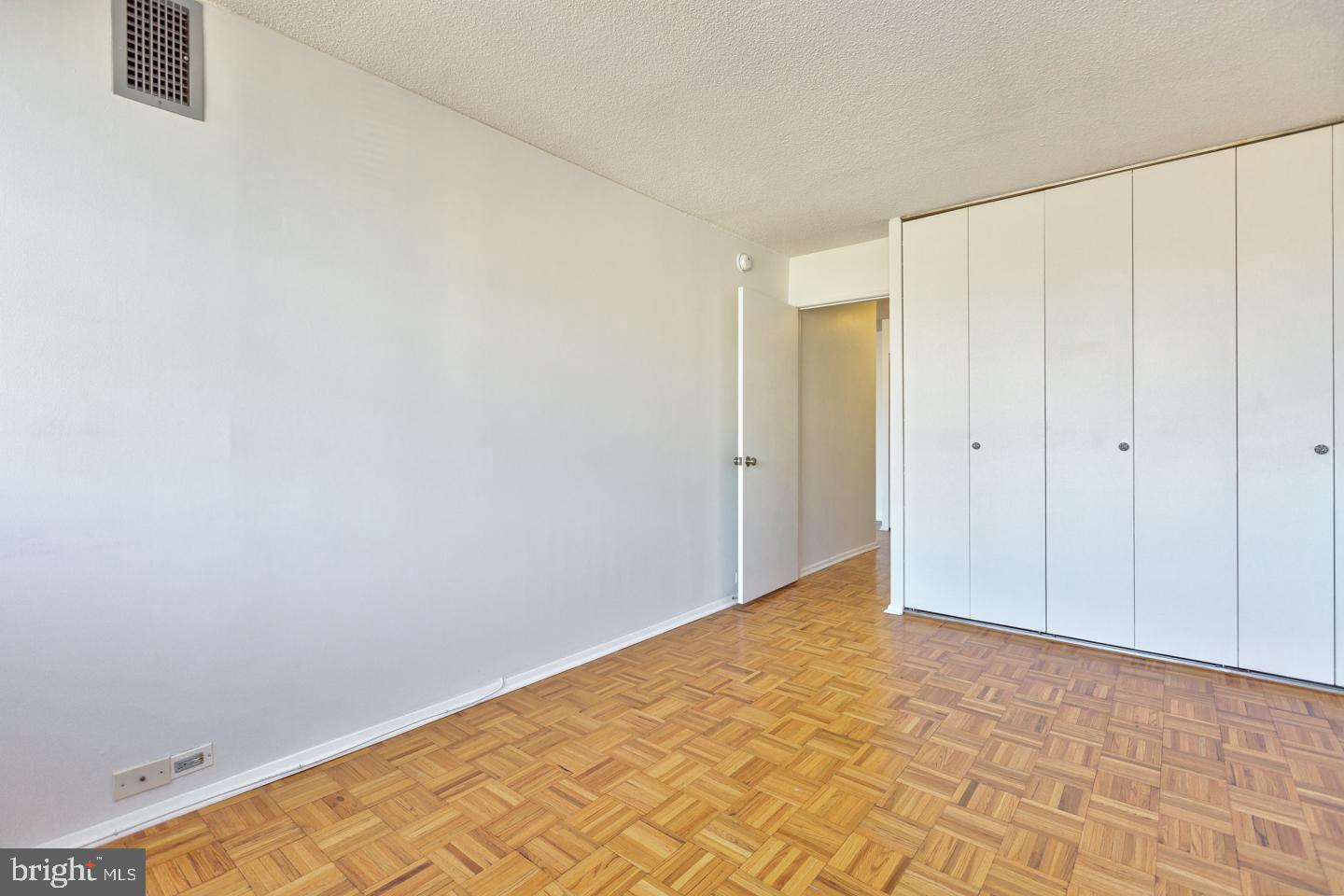 AVENUE OF THE ARTS - Residential Lease