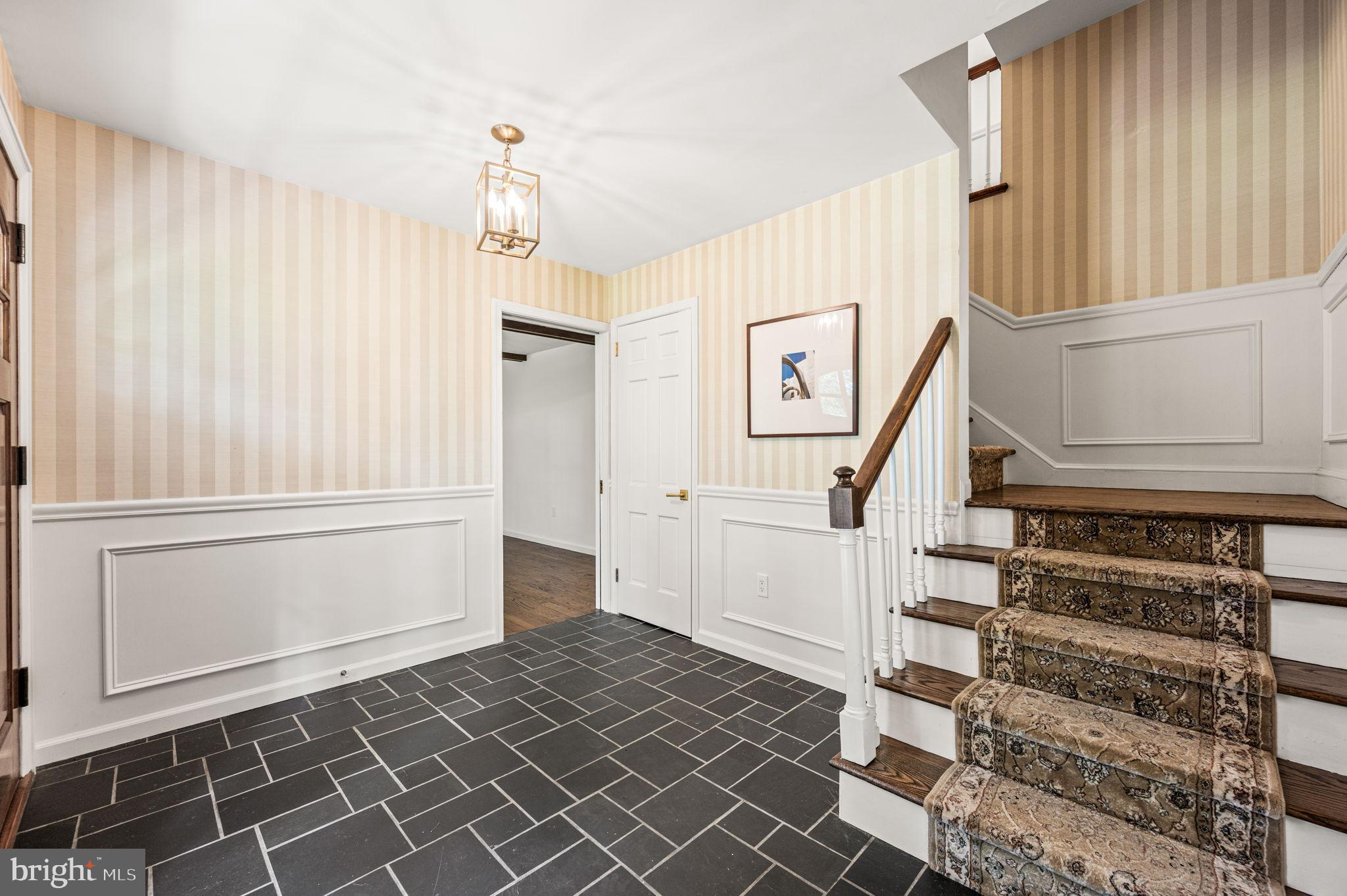 FOUR OAKS FARM - Residential Lease