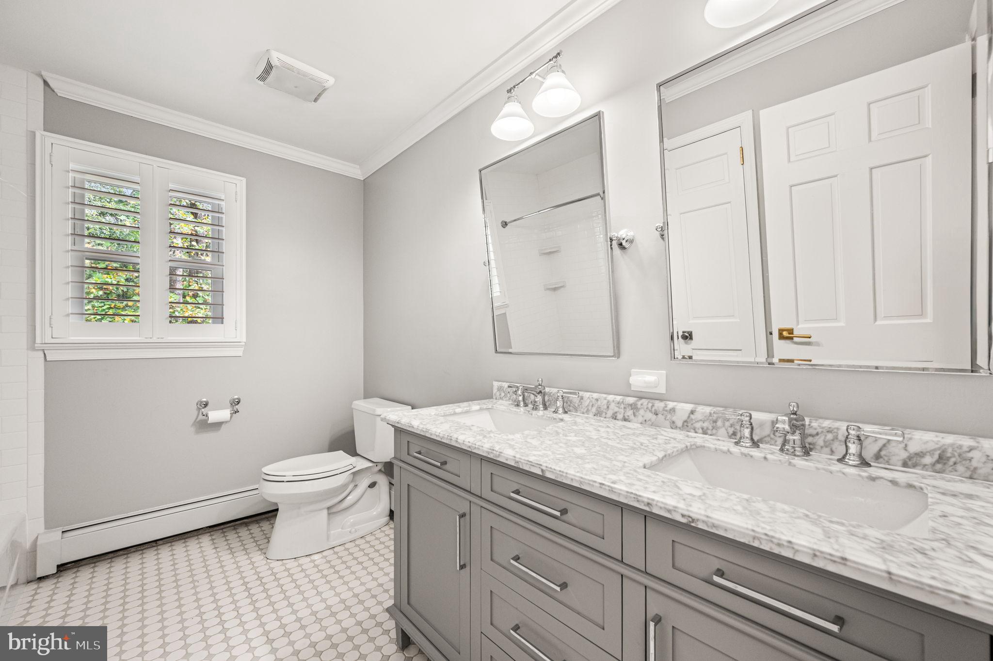 FOUR OAKS FARM - Residential Lease