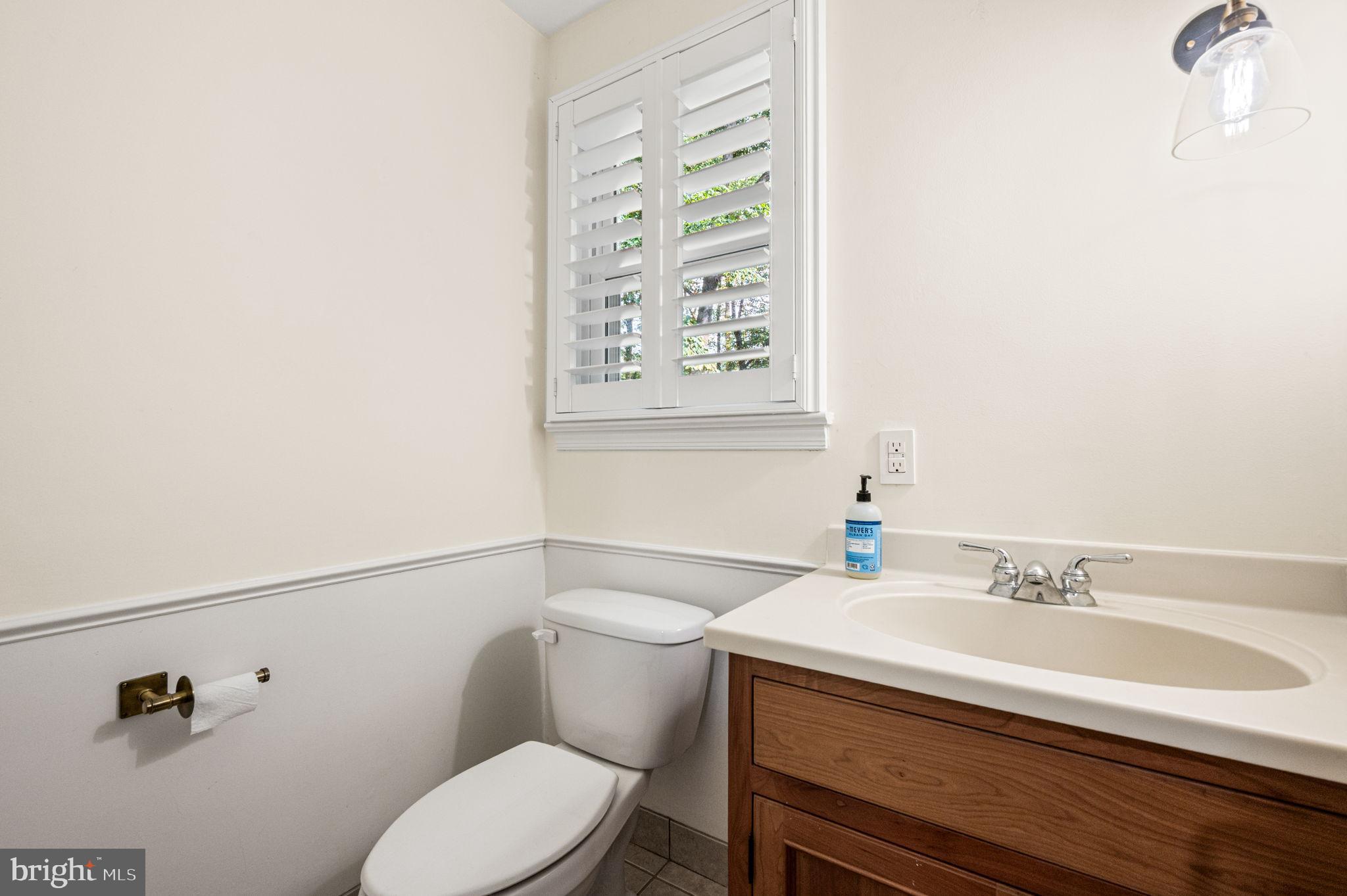 FOUR OAKS FARM - Residential Lease