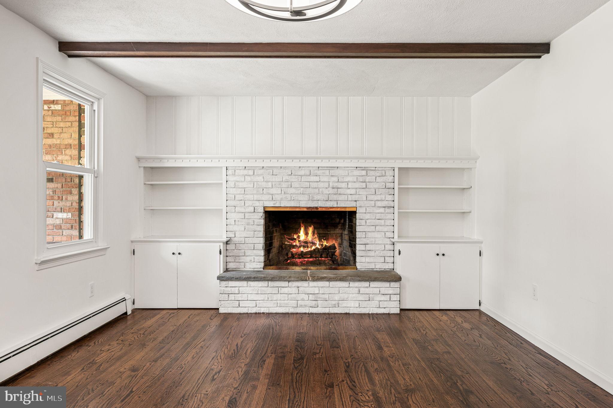 FOUR OAKS FARM - Residential Lease