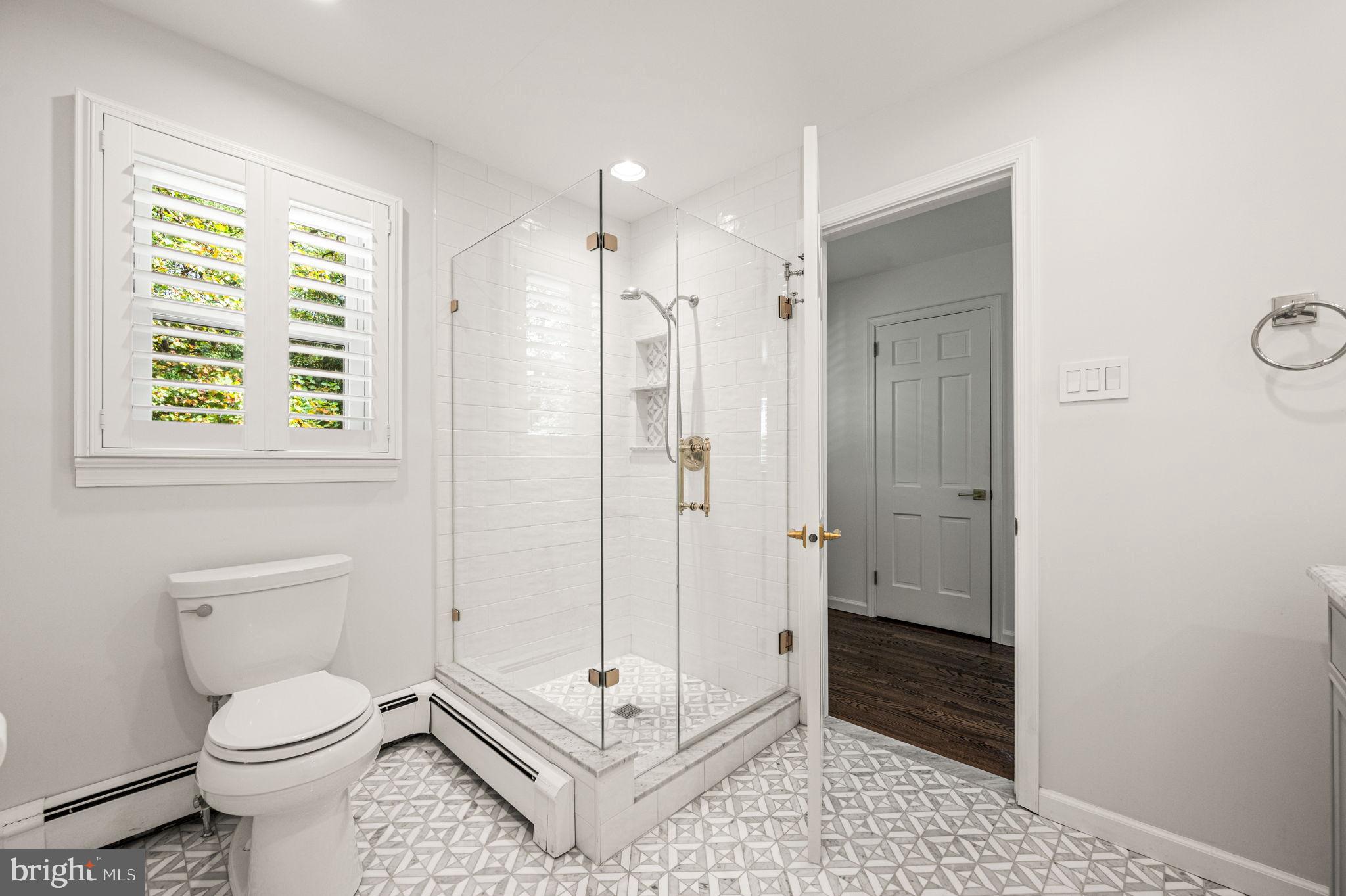 FOUR OAKS FARM - Residential Lease