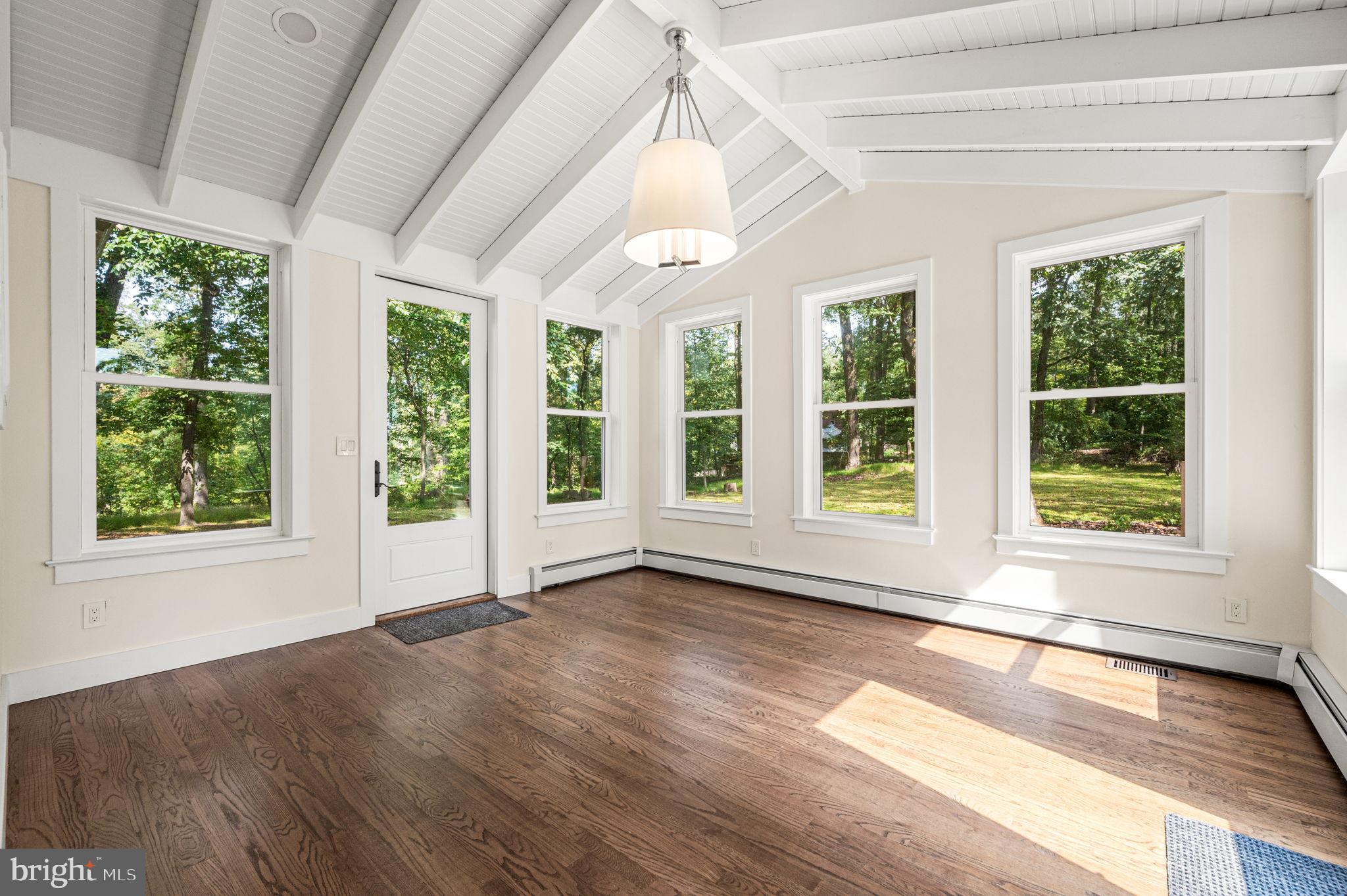 FOUR OAKS FARM - Residential Lease