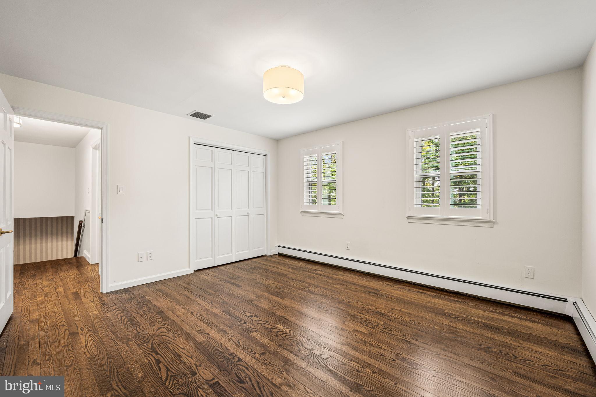 FOUR OAKS FARM - Residential Lease