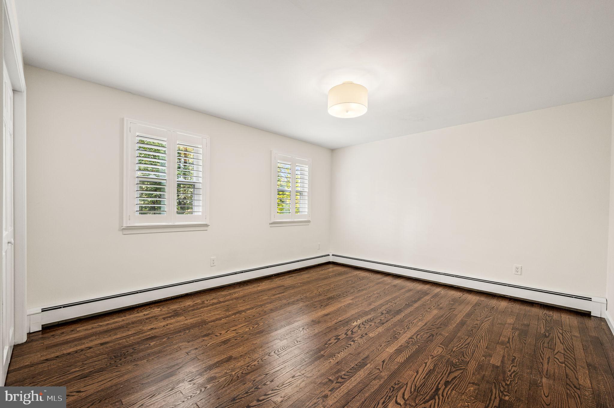 FOUR OAKS FARM - Residential Lease