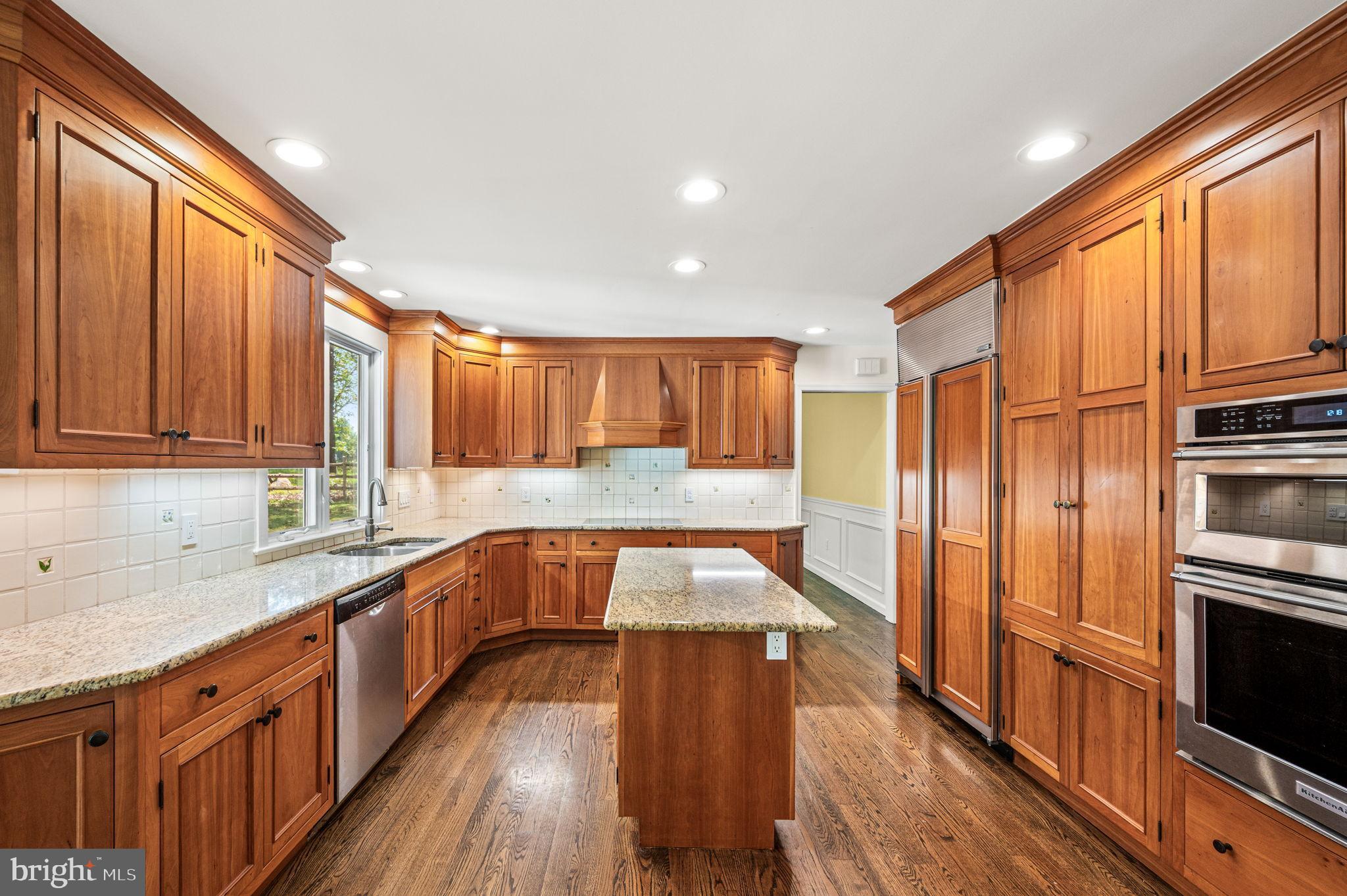 FOUR OAKS FARM - Residential Lease