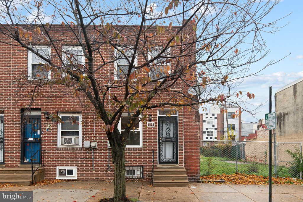 Photo of 1519 W Thompson Street, PHILADELPHIA, PA 19121 (MLS # PAPH2561342)