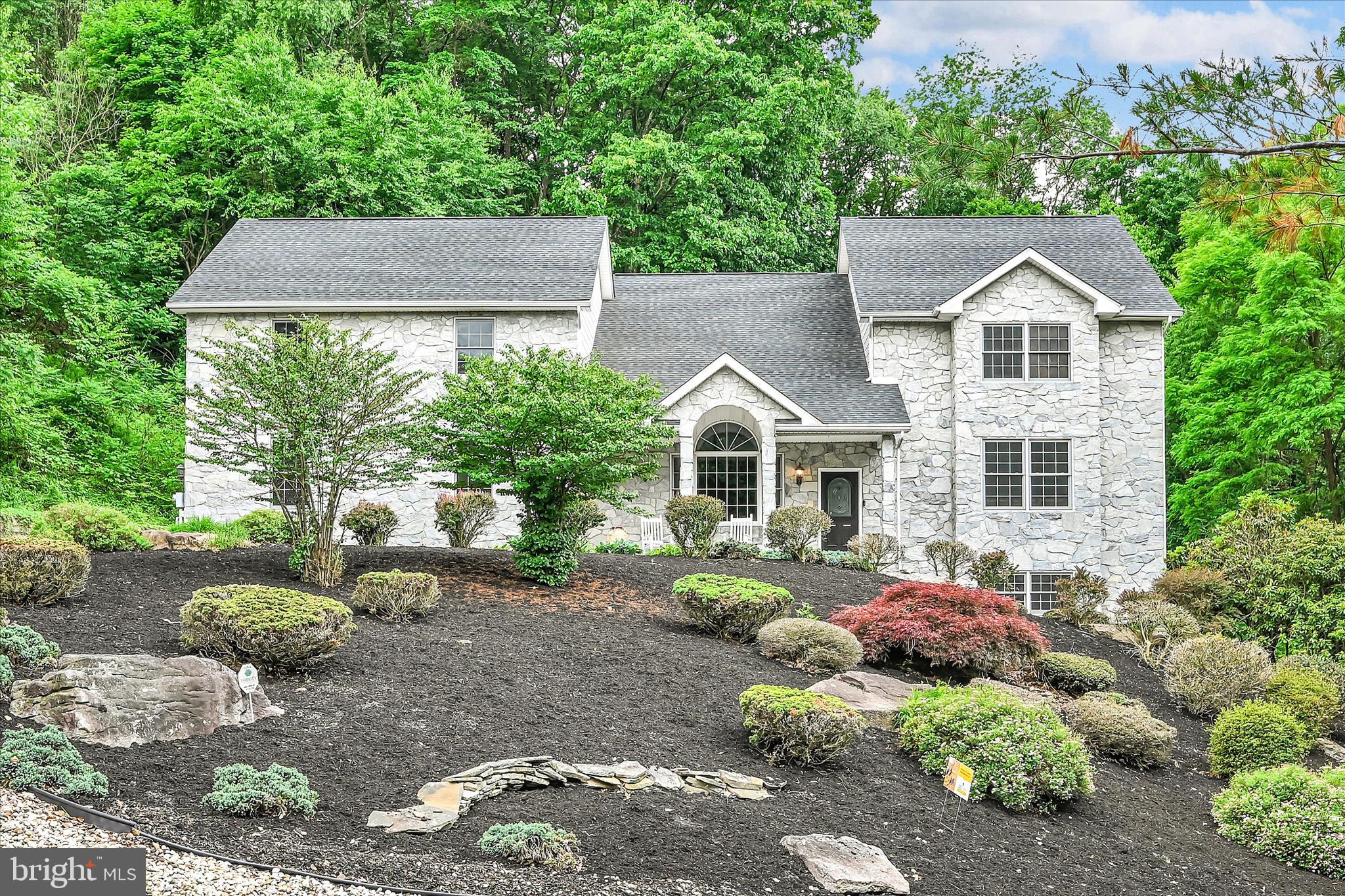 1289 OAK TERRACE LANE