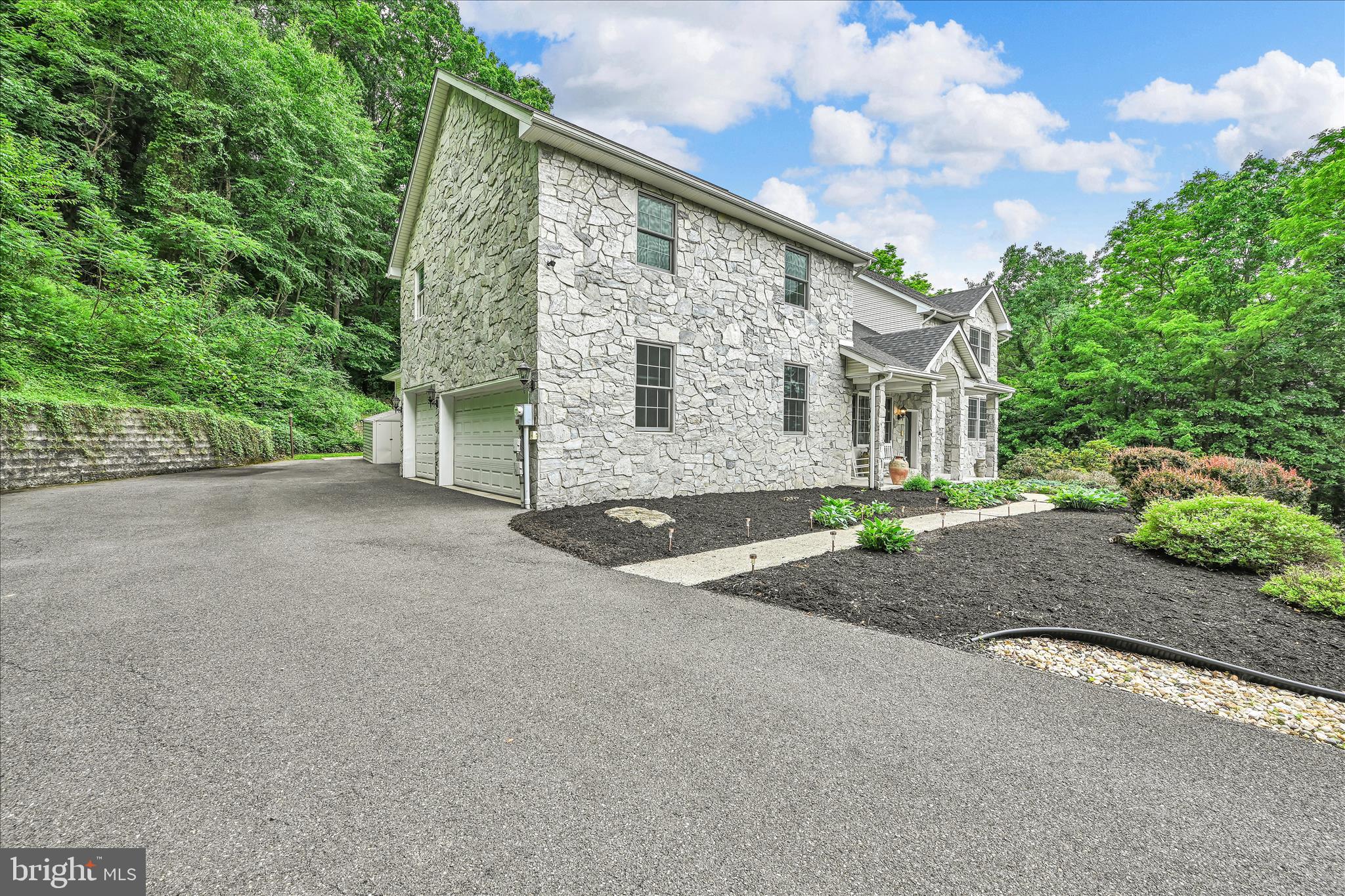 1289 OAK TERRACE LANE