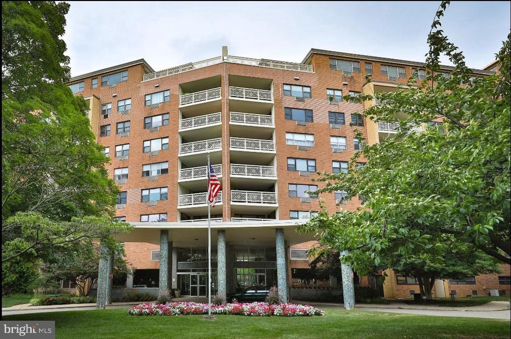 Photo of 7900 Old York Road #510-B, ELKINS PARK, PA 19027 (MLS # PAMC2164232)
