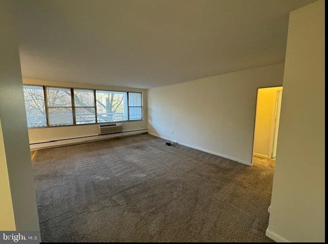 ELKINS PARK HOUSE - Residential