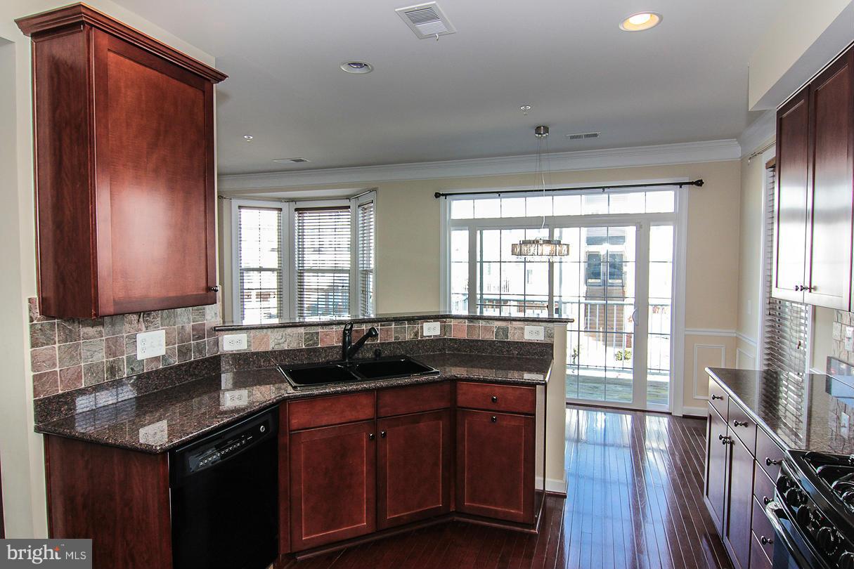 COPPERMINE CROSSING - Residential