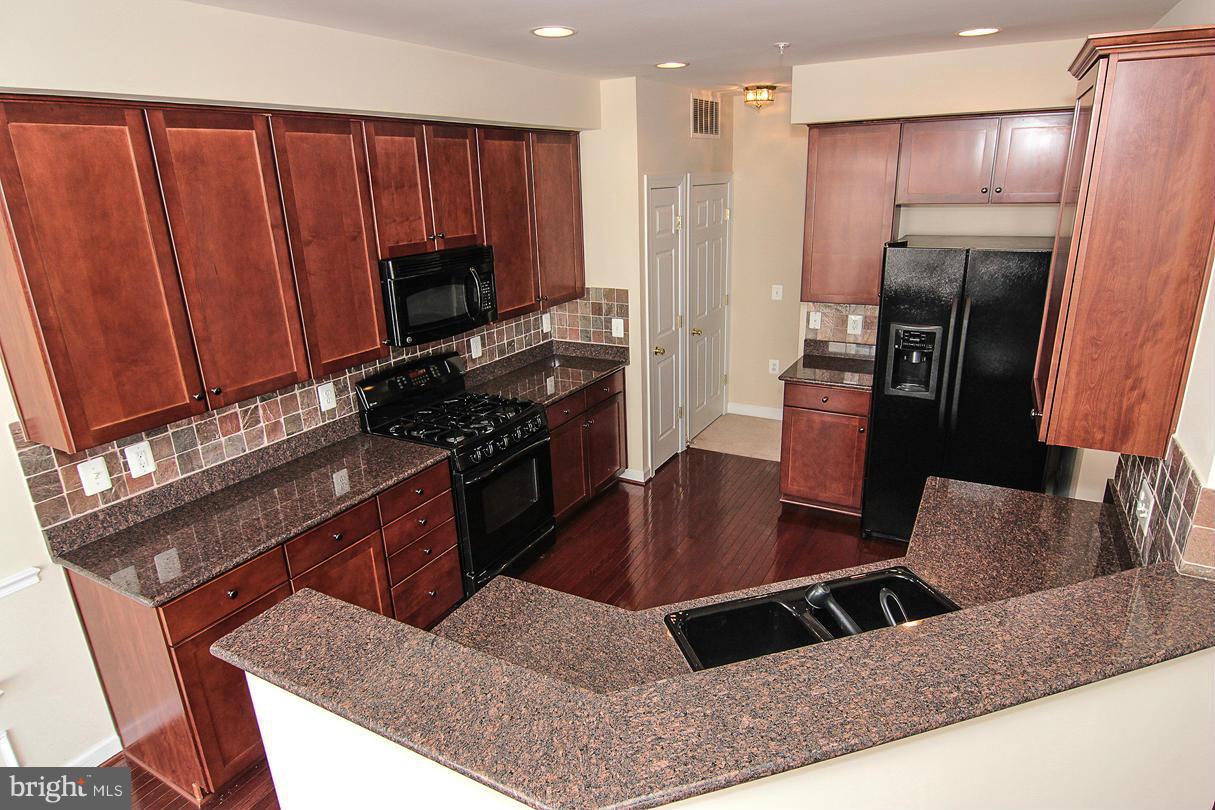 COPPERMINE CROSSING - Residential