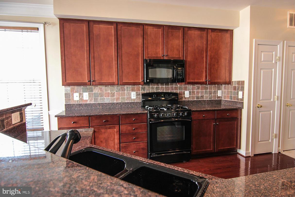 COPPERMINE CROSSING - Residential