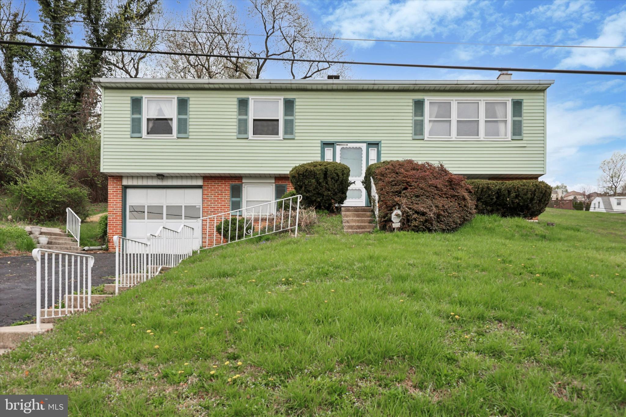 CONSHOHOCKEN - Residential