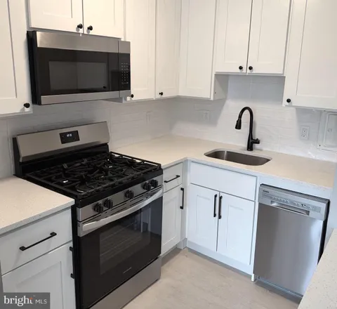 MLS: DCDC2273694