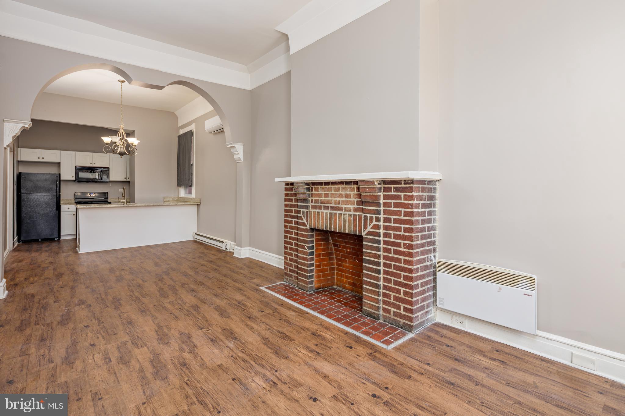 MOUNT VERNON PLACE HISTORIC DISTRICT - Residential Lease