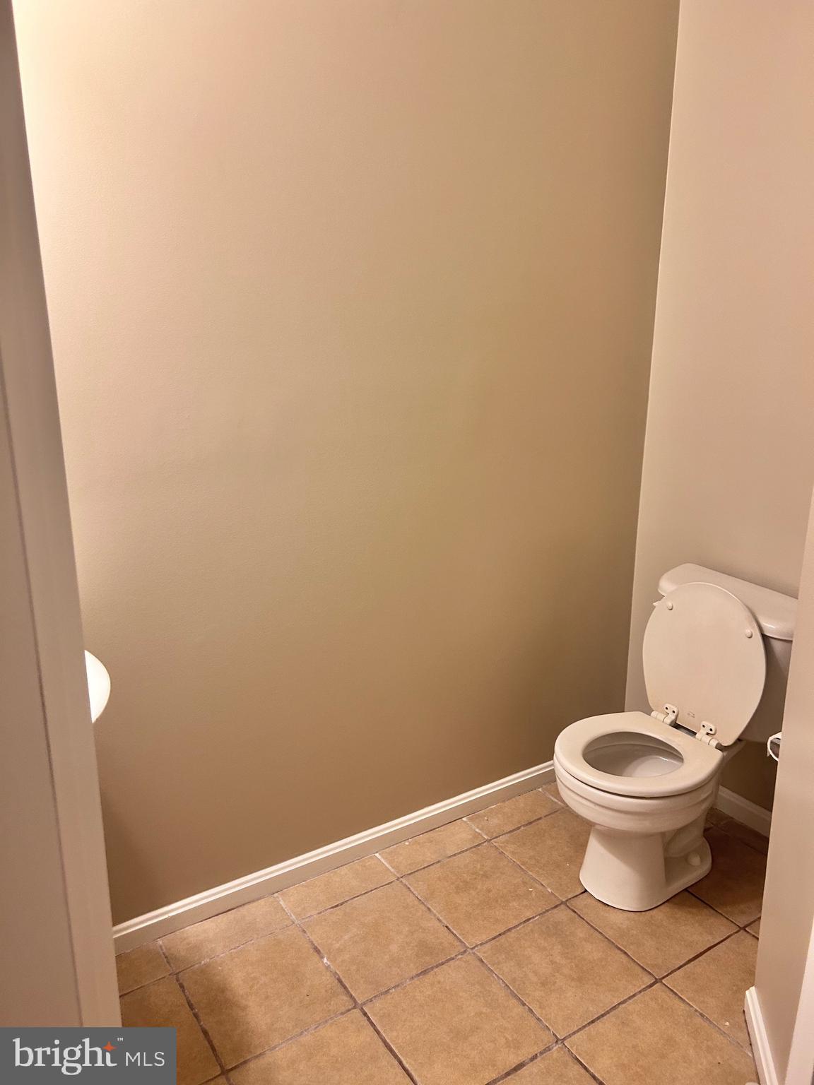 SEVEN OAKS - Residential Lease