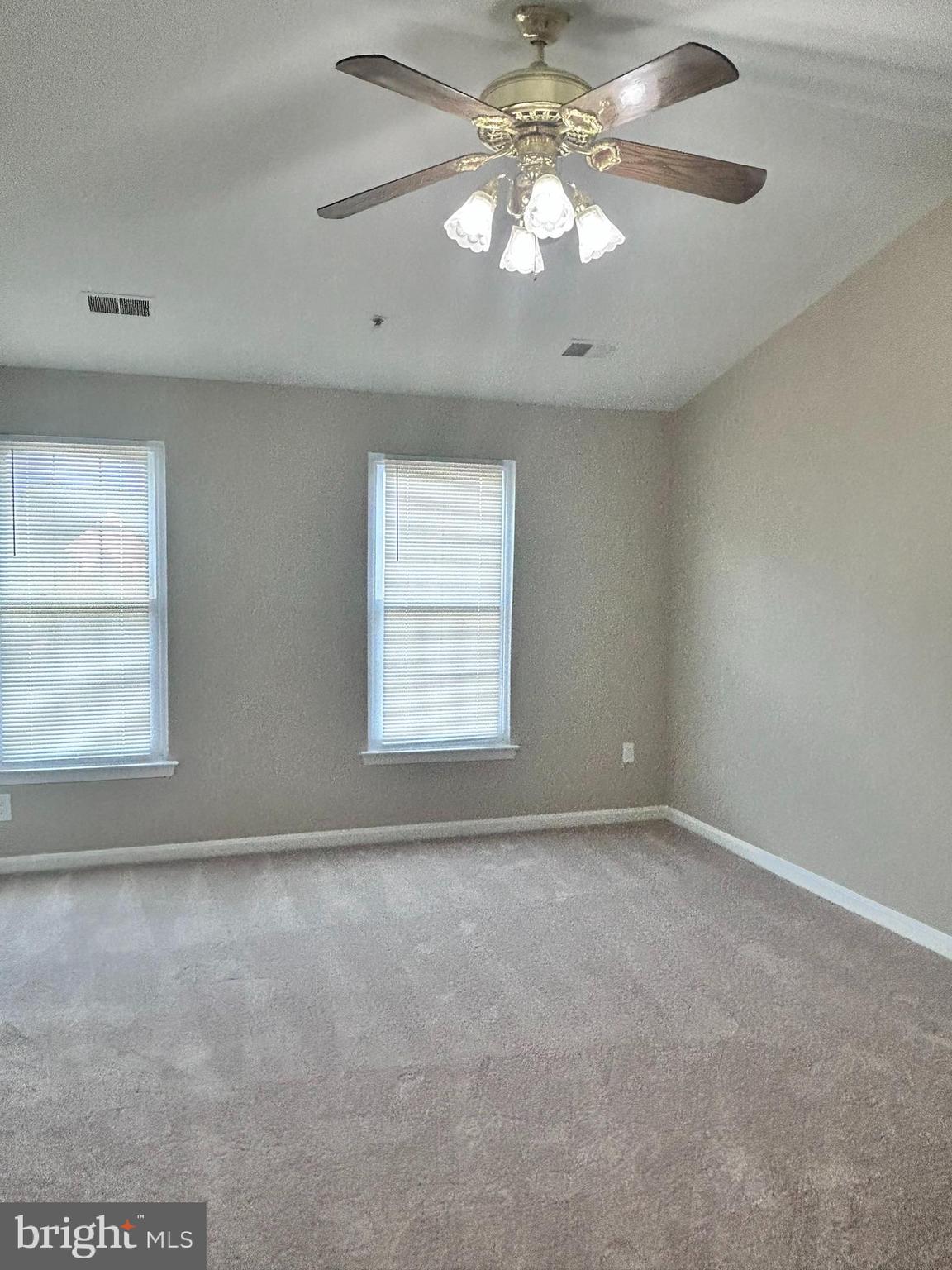 SEVEN OAKS - Residential Lease