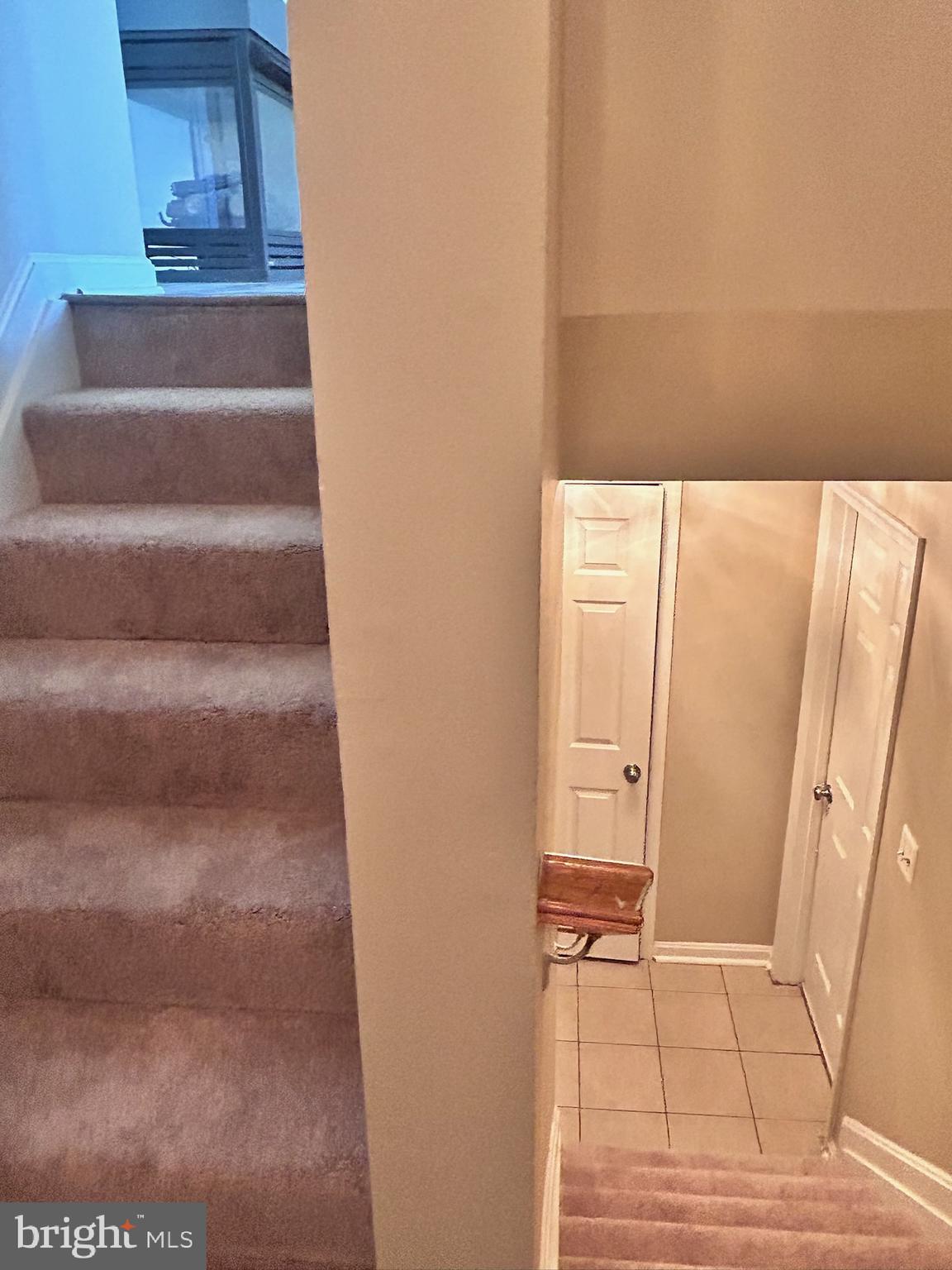 SEVEN OAKS - Residential Lease