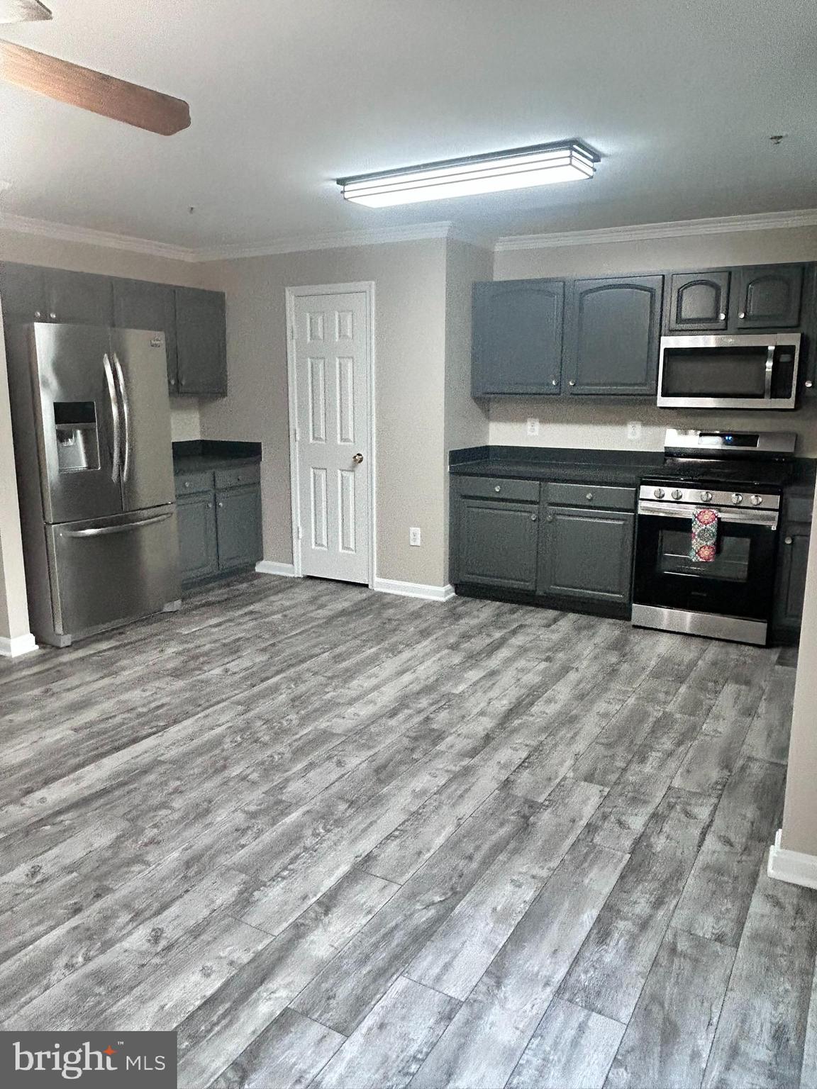 SEVEN OAKS - Residential Lease