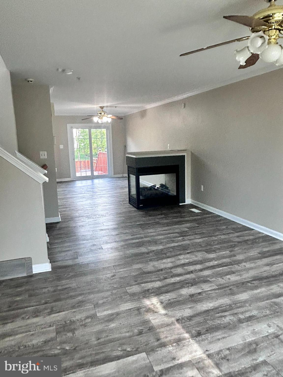 SEVEN OAKS - Residential Lease