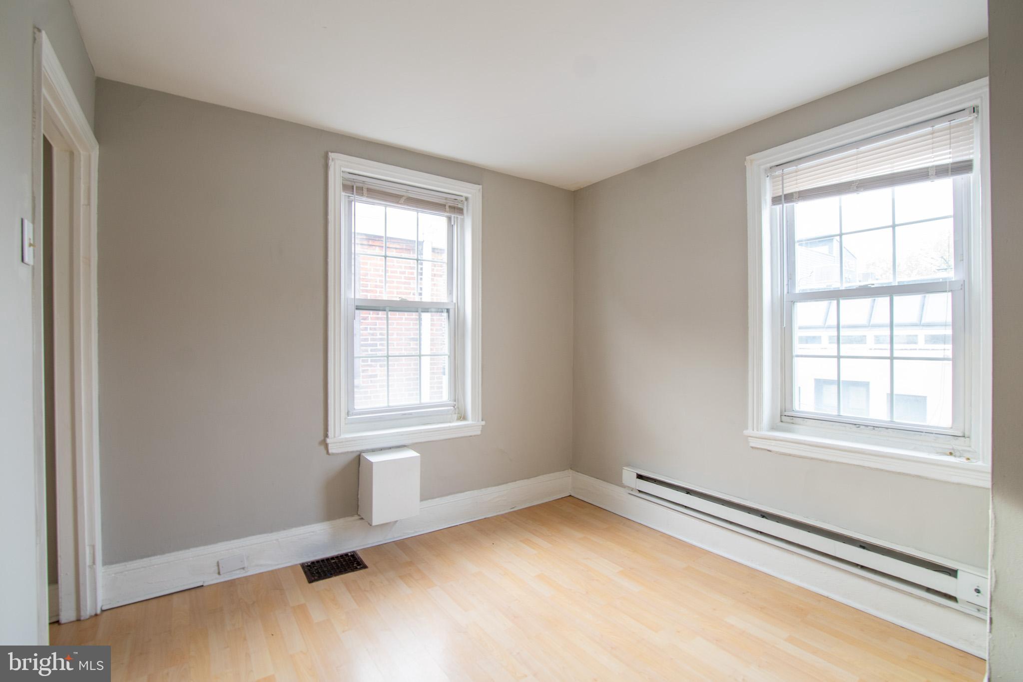 FAIRMOUNT - Residential Lease