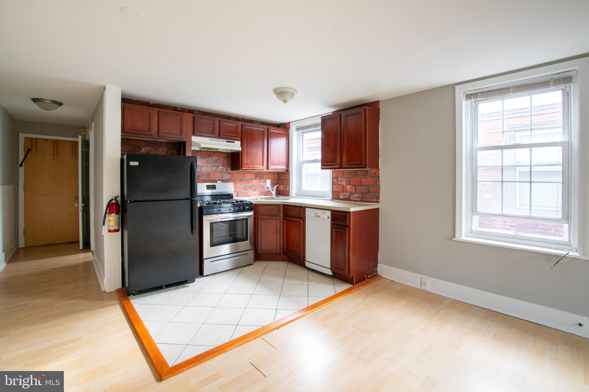 FAIRMOUNT - Residential Lease
