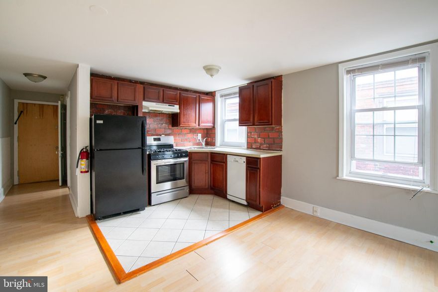 *Available NOW!*

Come reside in this third floor one bedroom apartment in a classic historic Spring Garden walk up building with six units total. The apartment features an updated kitchen and bathroom along with classic hardwood flooring throughout. The property features original charm that you just can’t find in newer construction in the city and basement laundry facilities. Steps away from shops and cafe’s in Fairmount, Whole Foods on the parkway, the Philadelphia Museum of Art, the Barnes Foundation and multiple highway and transit routes.

Lease Terms: Generally, 1st month, and 1-month security deposit due at, or prior to, lease signing. Other terms may be required by Landlord such as last month’s rent upfront. $65 application fee per applicant. Tenants are responsible for: electricity, gas (if applicable), cable/internet. Water is a flat monthly fee of $60. Additional fees or requirements may be applicable for units with Homeowners or Condo Associations. Landlord Requirements: Applicants to make 3x the monthly rent in verifiable gross income, credit history to be considered, have no evictions within the past 5 years, and must have a verifiable rental history with on-time rental payments. Exceptions to these criteria may exist under the law and will be considered. Cosigners will be considered.

*Pets are conditional on owner’s approval and may require an additional fee
*Limited uncovered off-street parking available for $225/mo – located in the rear of 1919 Spring Garden & 1933 Spring Garden.