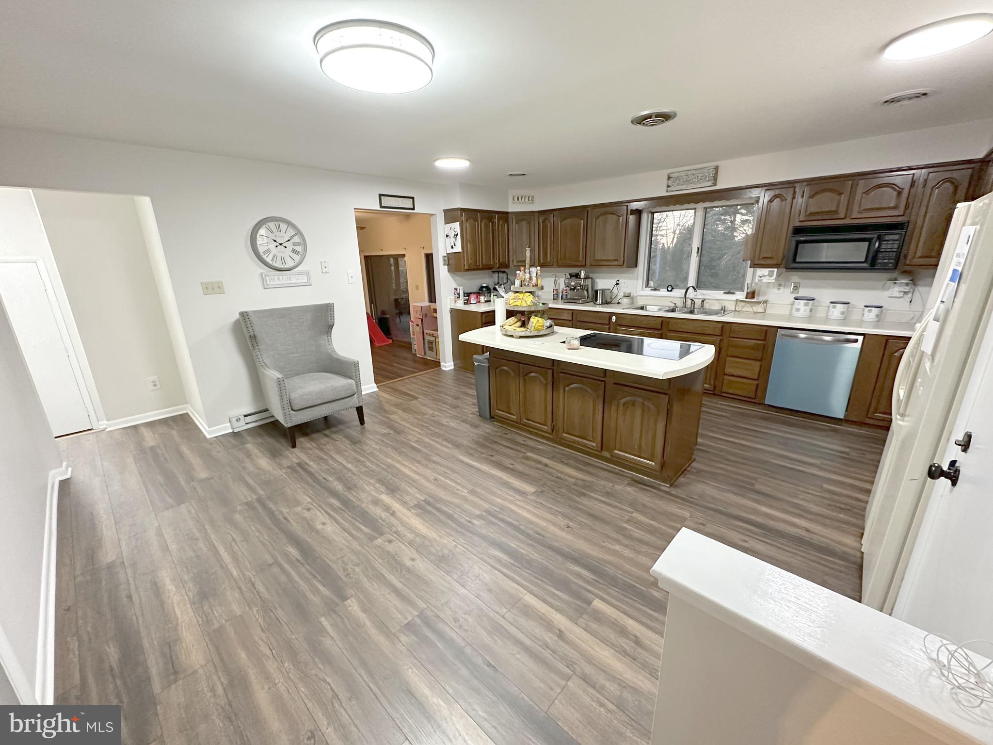 BRIGHTWOOD ACRES - Residential