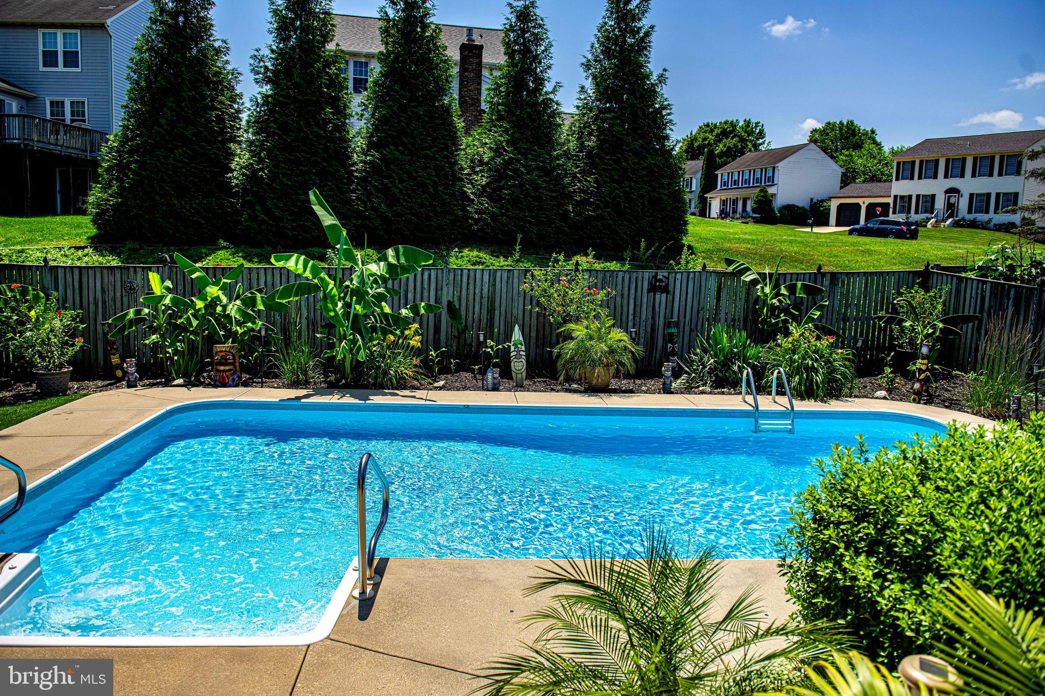 FOXBOROUGH FARMS - Residential