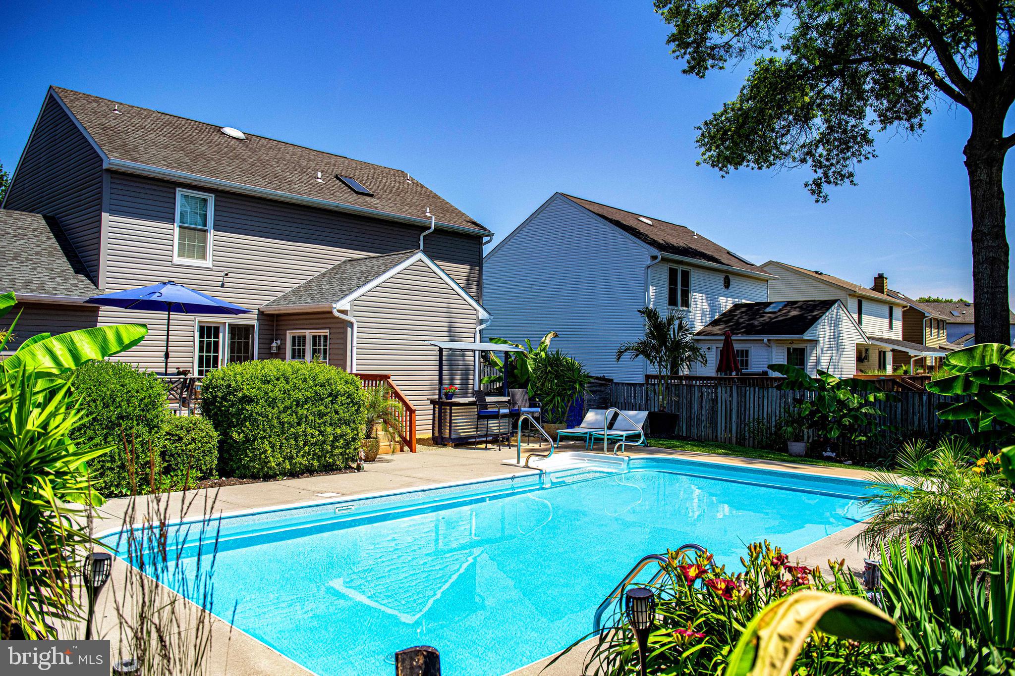 FOXBOROUGH FARMS - Residential