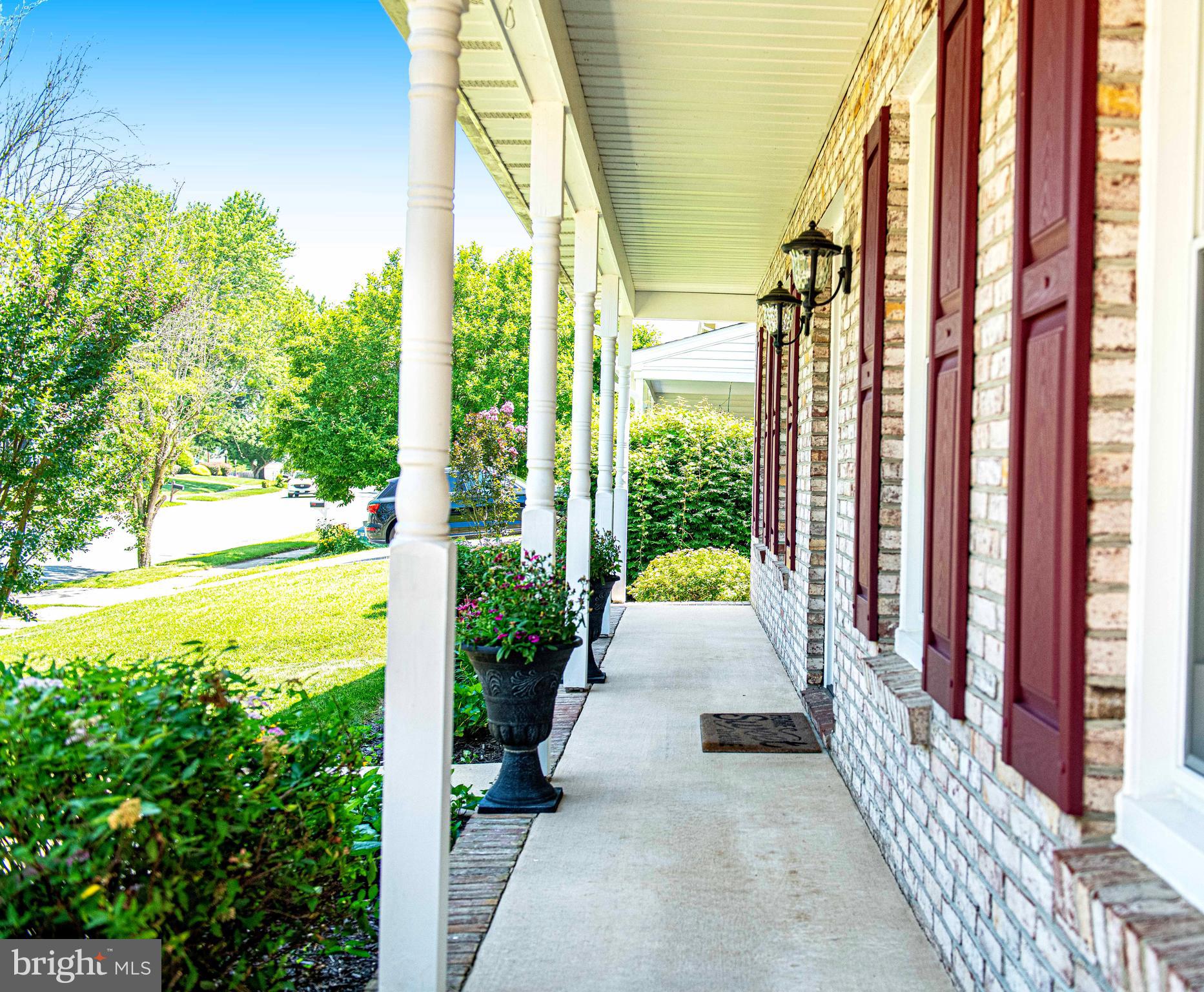 1553 FOXBOROUGH DRIVE