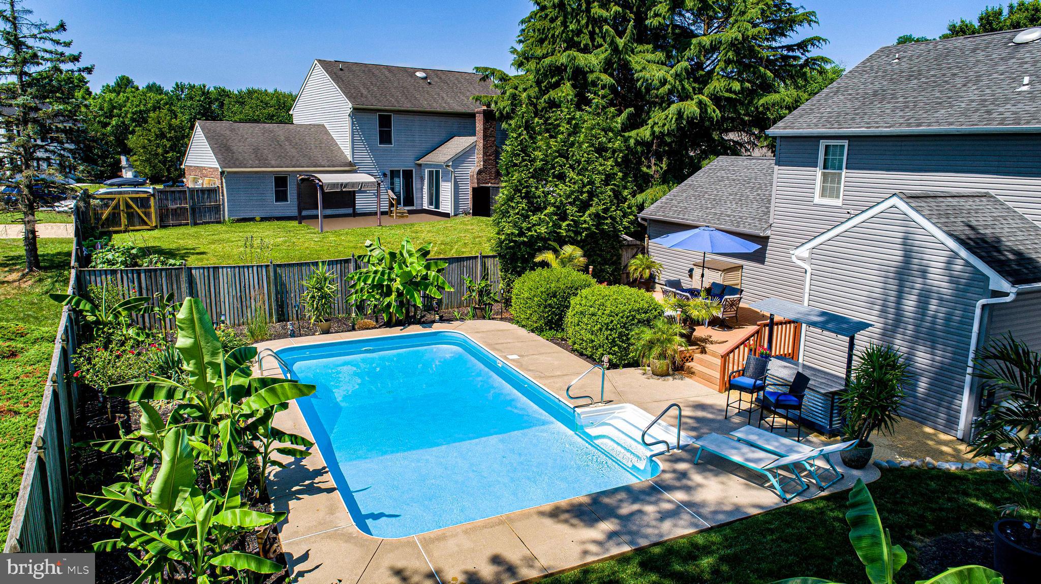 FOXBOROUGH FARMS - Residential